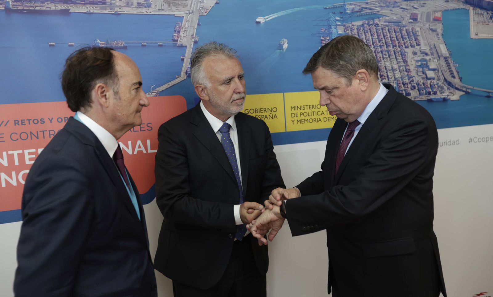 Fotos de la jornada sobre controles aduanerosen el Puerto de Algeciras