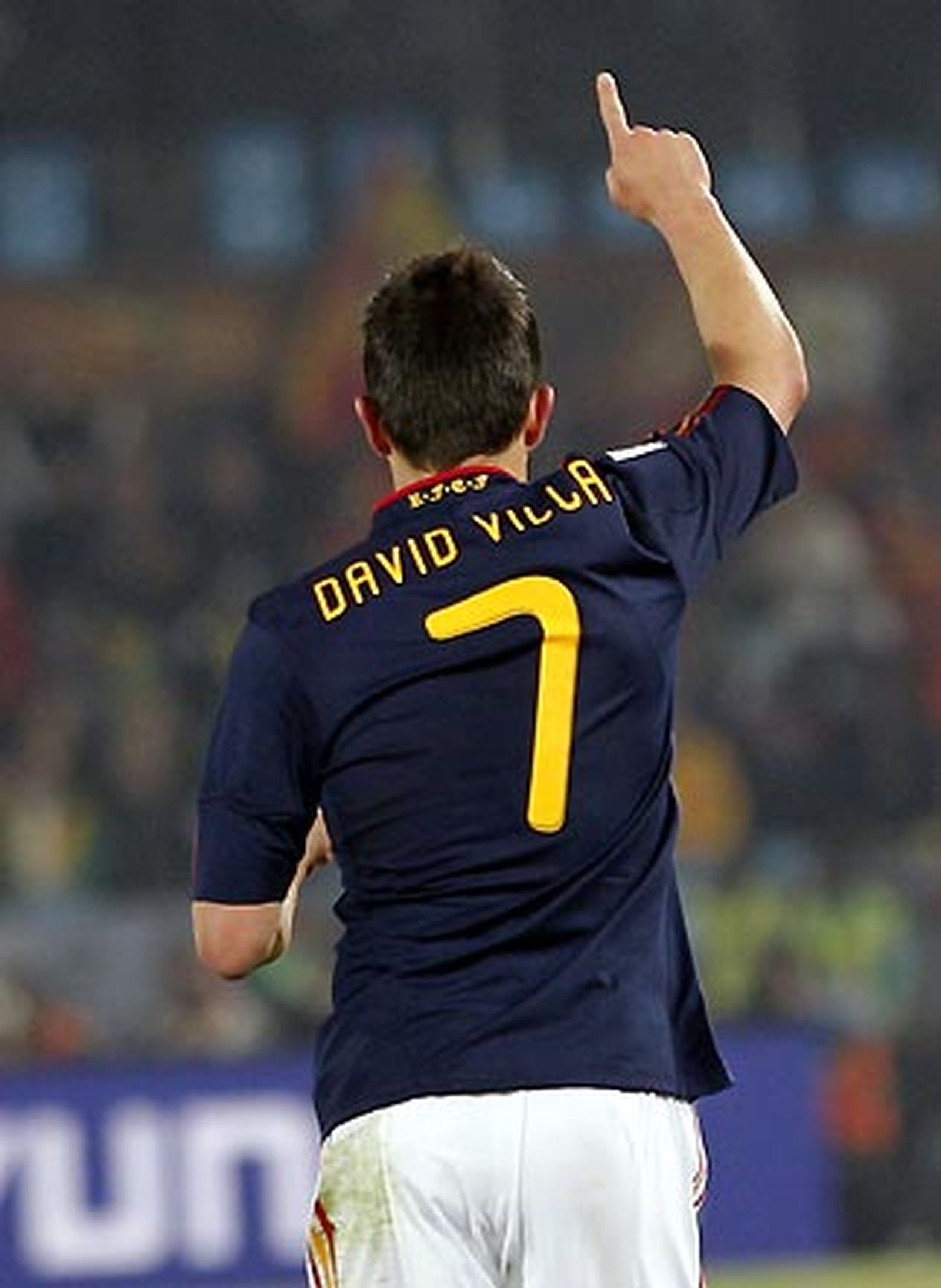 Villa: un gol salvador para entrar en la historia