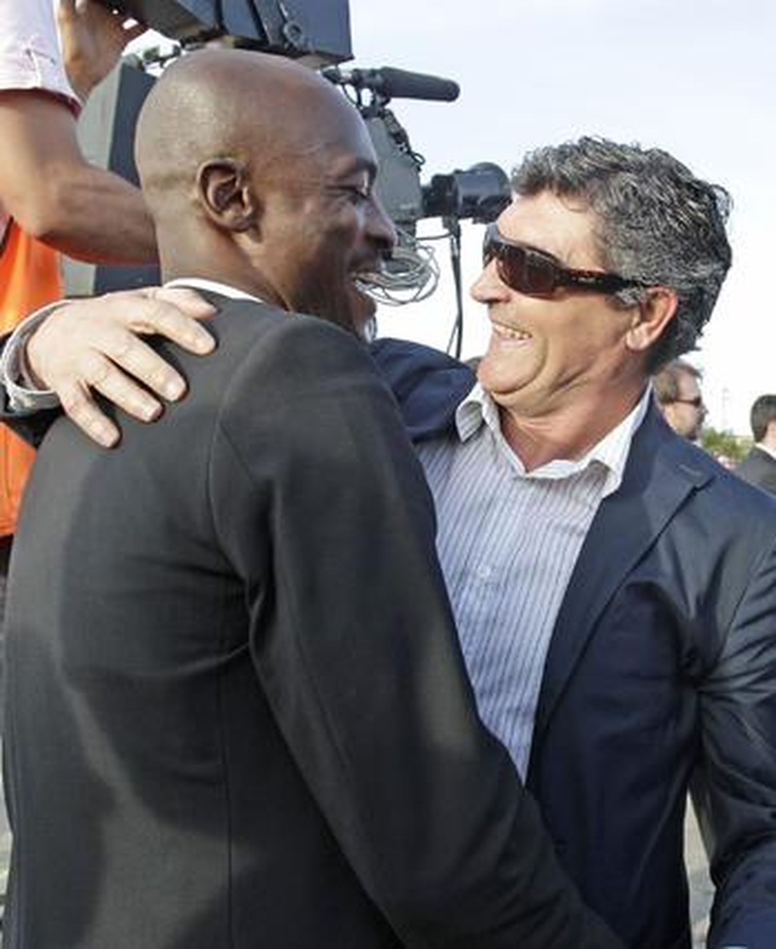 Puerta ya tiene su estatua en la ciudad deportiva