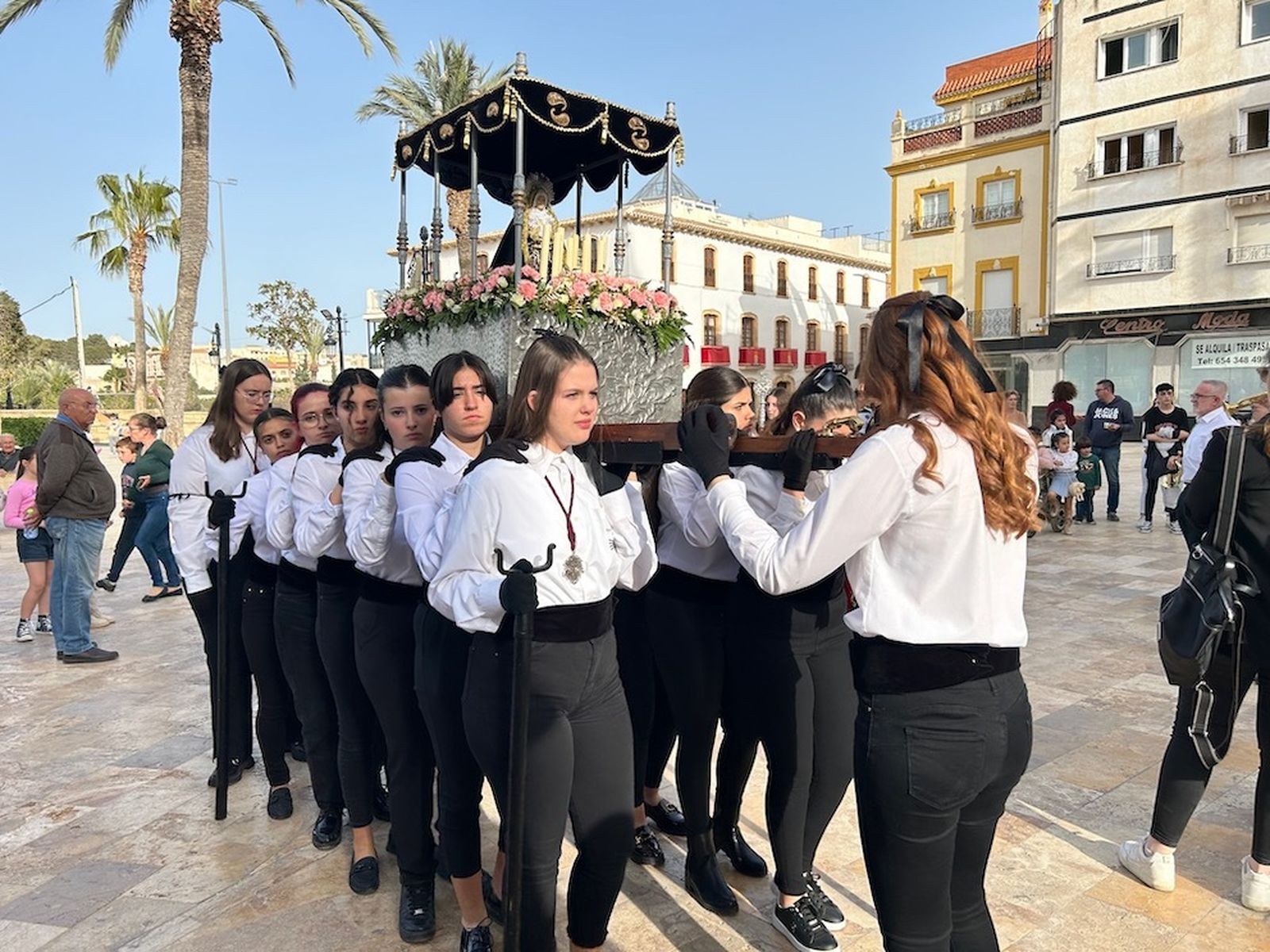 Procesión infantil del Viernes de Dolores en Albox.