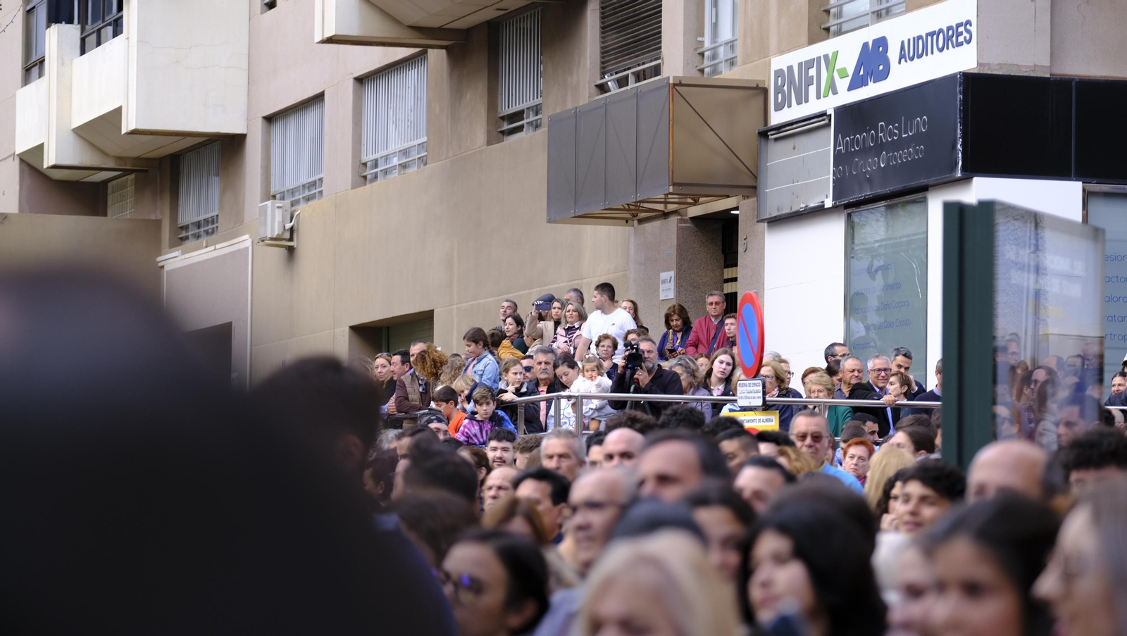 Pasión vuelve a su Iglesia de Santa Teresa azotada por la lluvia