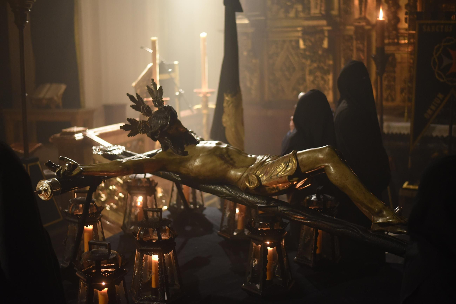 Las imágenes de la hermandad del Vía Crucis el Lunes Santo en Córdoba