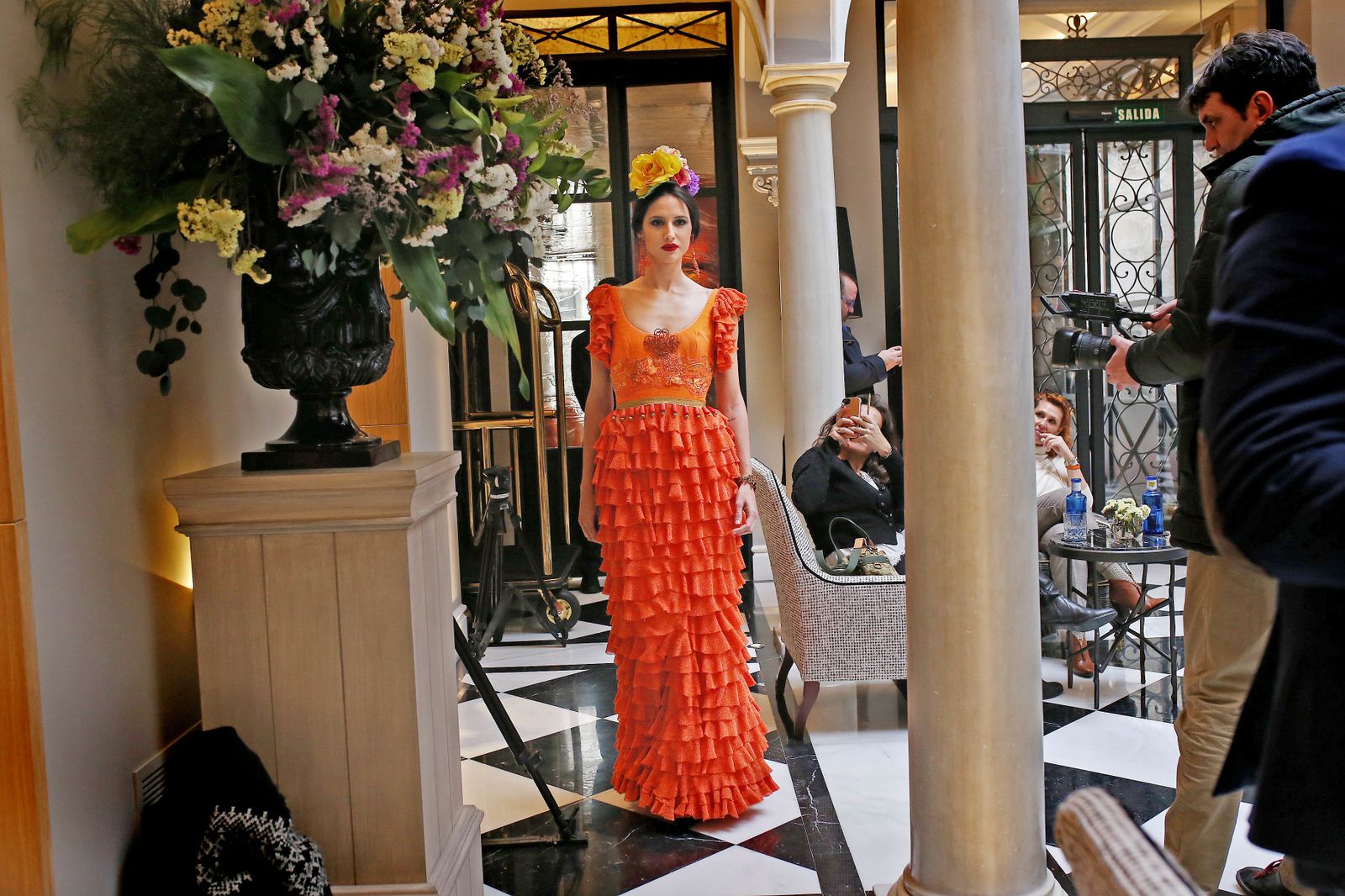 Hotel Mª Luisa. Presentación colección flamenca Amparo Macías.