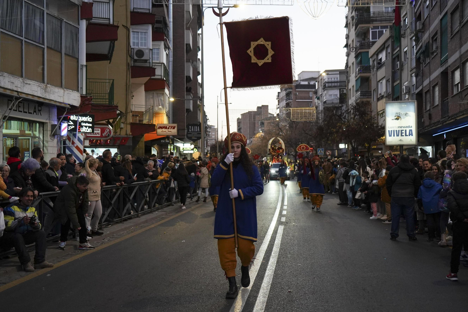 La cabalgata de los Reyes Magos de Granada, en imágenes
