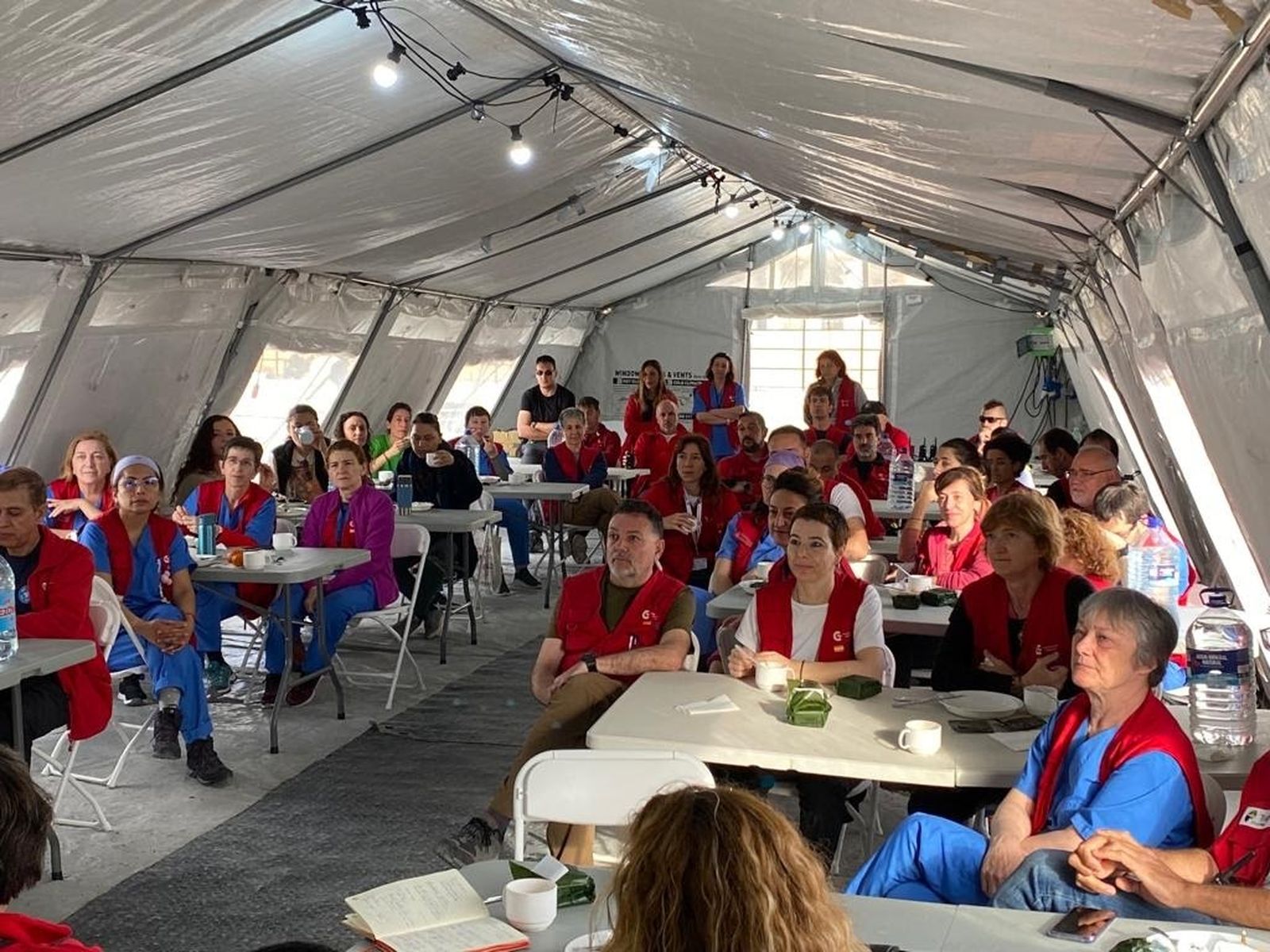 La experiencia de dos sanitarios de Huelva en Turquía tras el terremoto, en imágenes