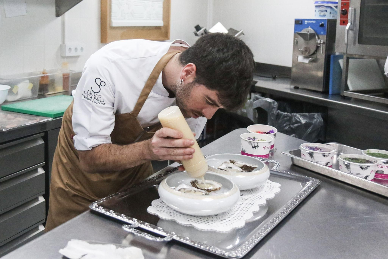 El impresionante menú a cuatro manos en el Claustro de Santa Paula, las imágenes