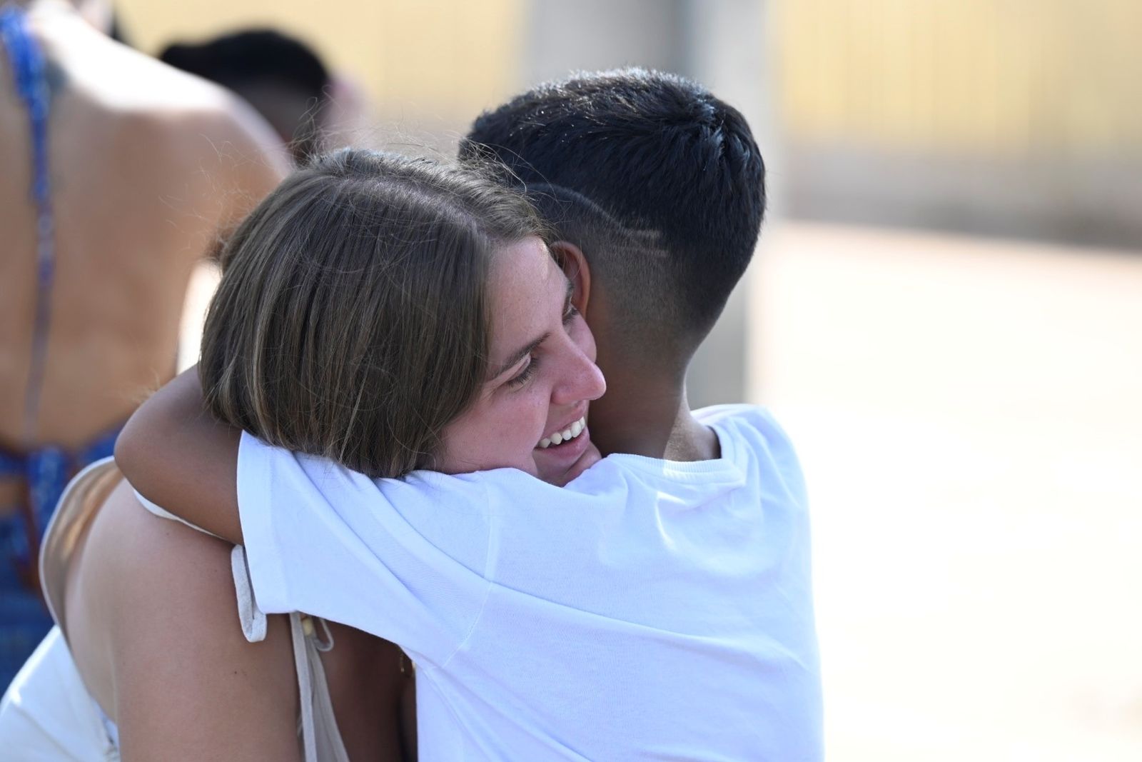 La emotiva despedida de los niños saharauis de Córdoba, en imágenes