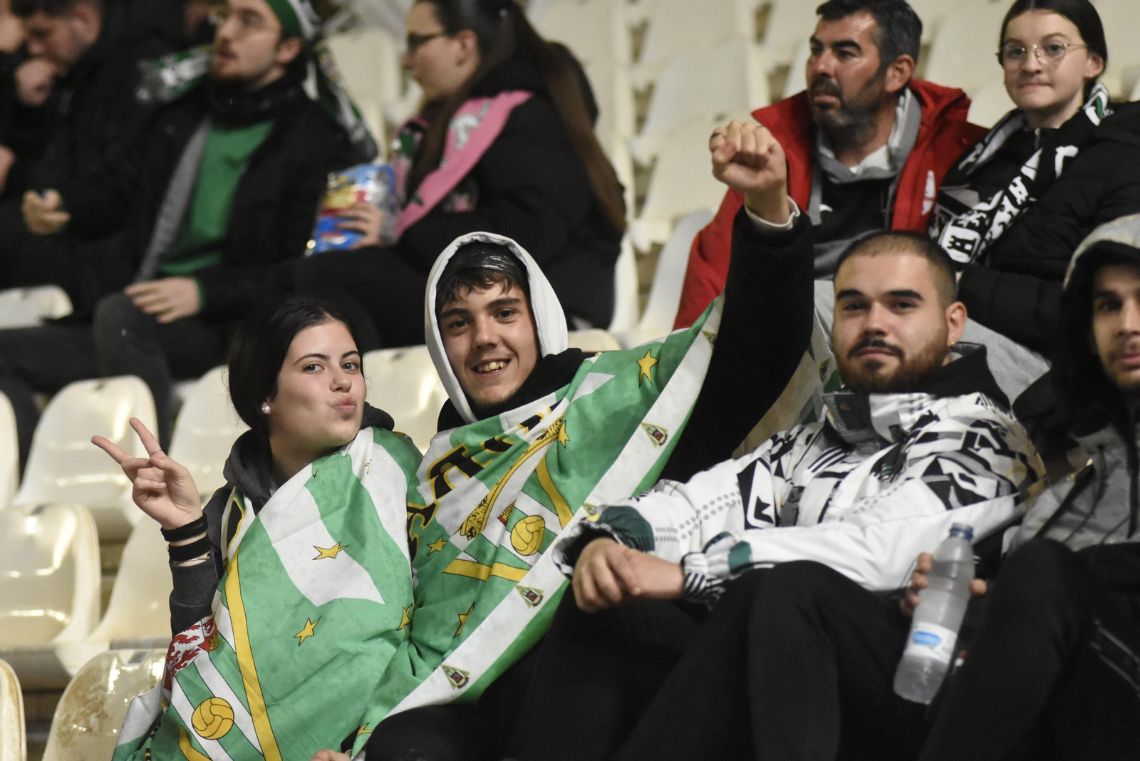 Las mejores fotos del gran ambiente en El Arcángel para el Córdoba CF - Real Madrid Castilla