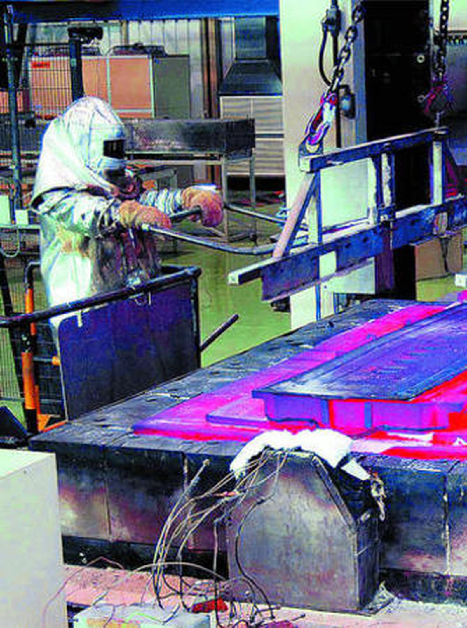 Un operario trabaja en el centro portuense.