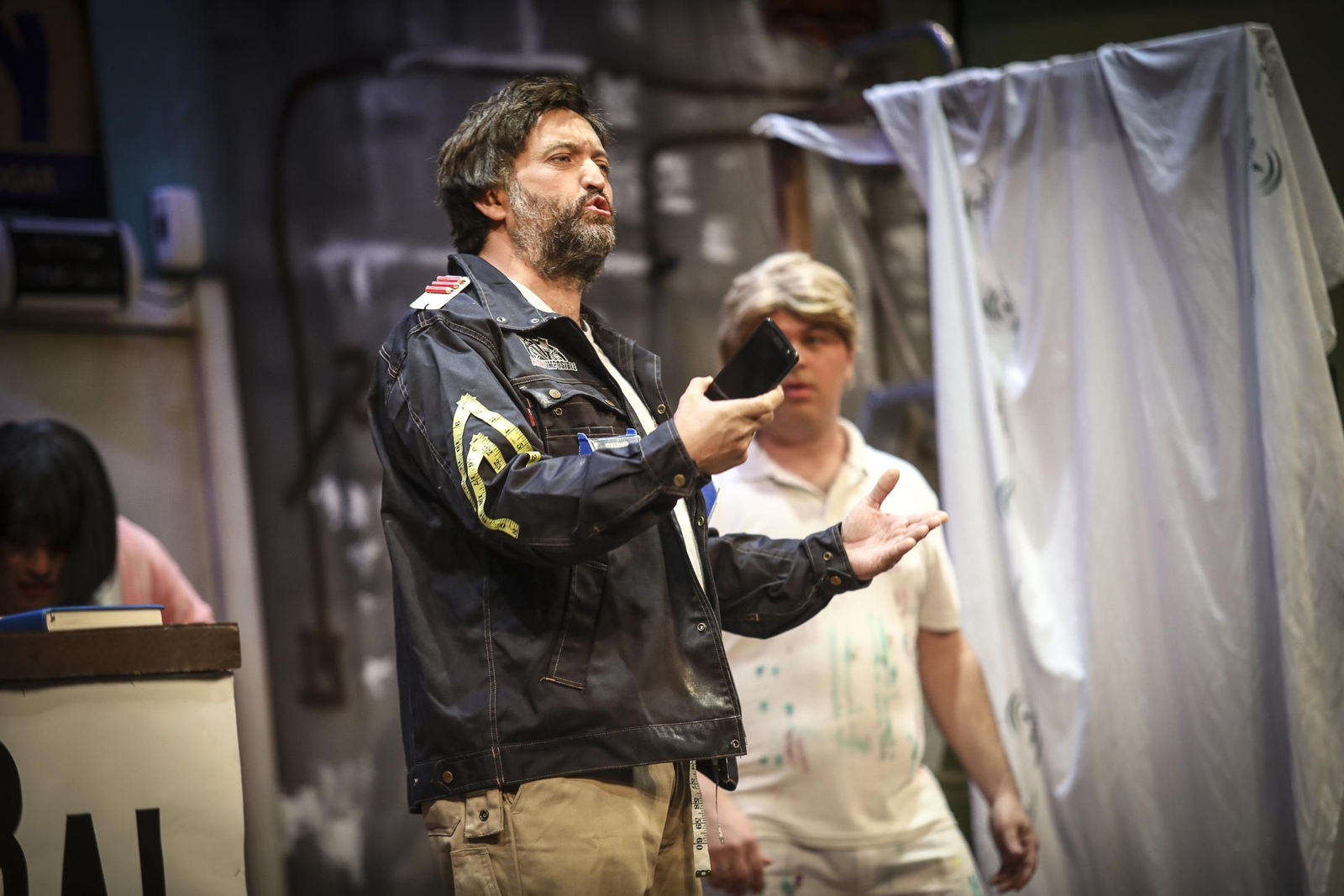 Cuarteto Vida y obra de Juan Carlos I, Bajo D