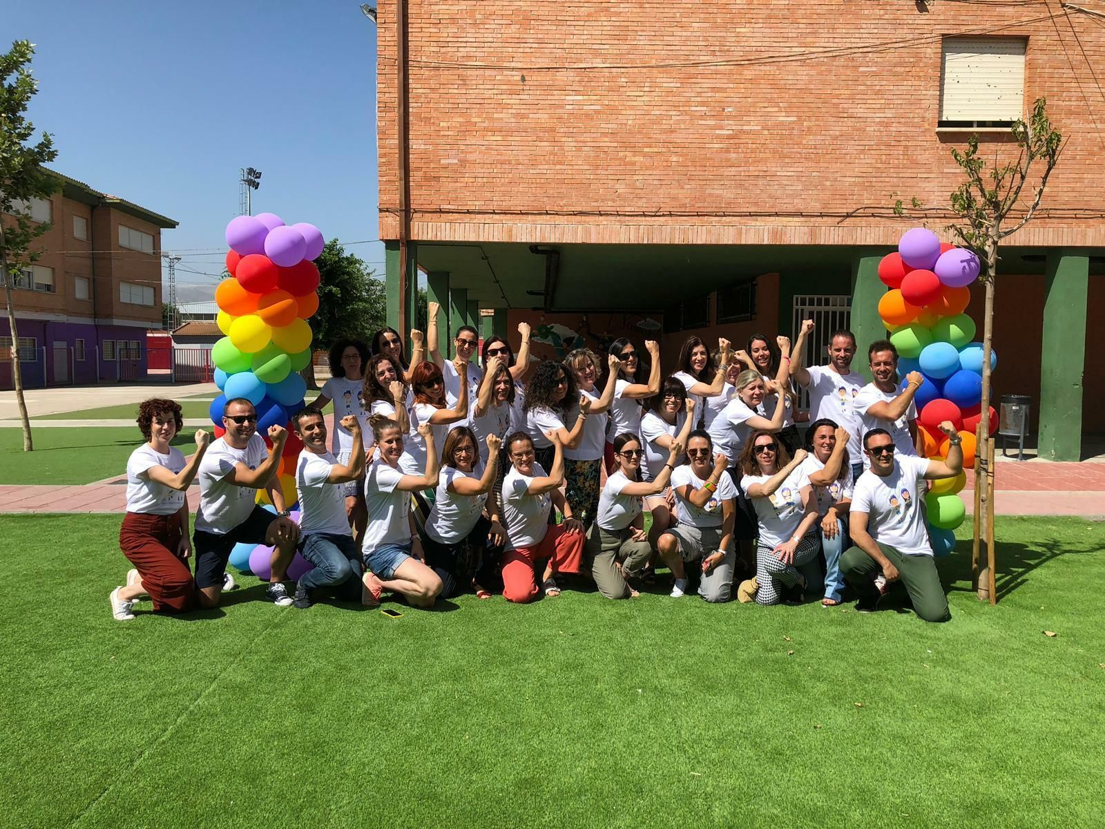 Los maestros del San Isidro de la localidad granadina de Huétor Tájar, premiados por su excelencia.