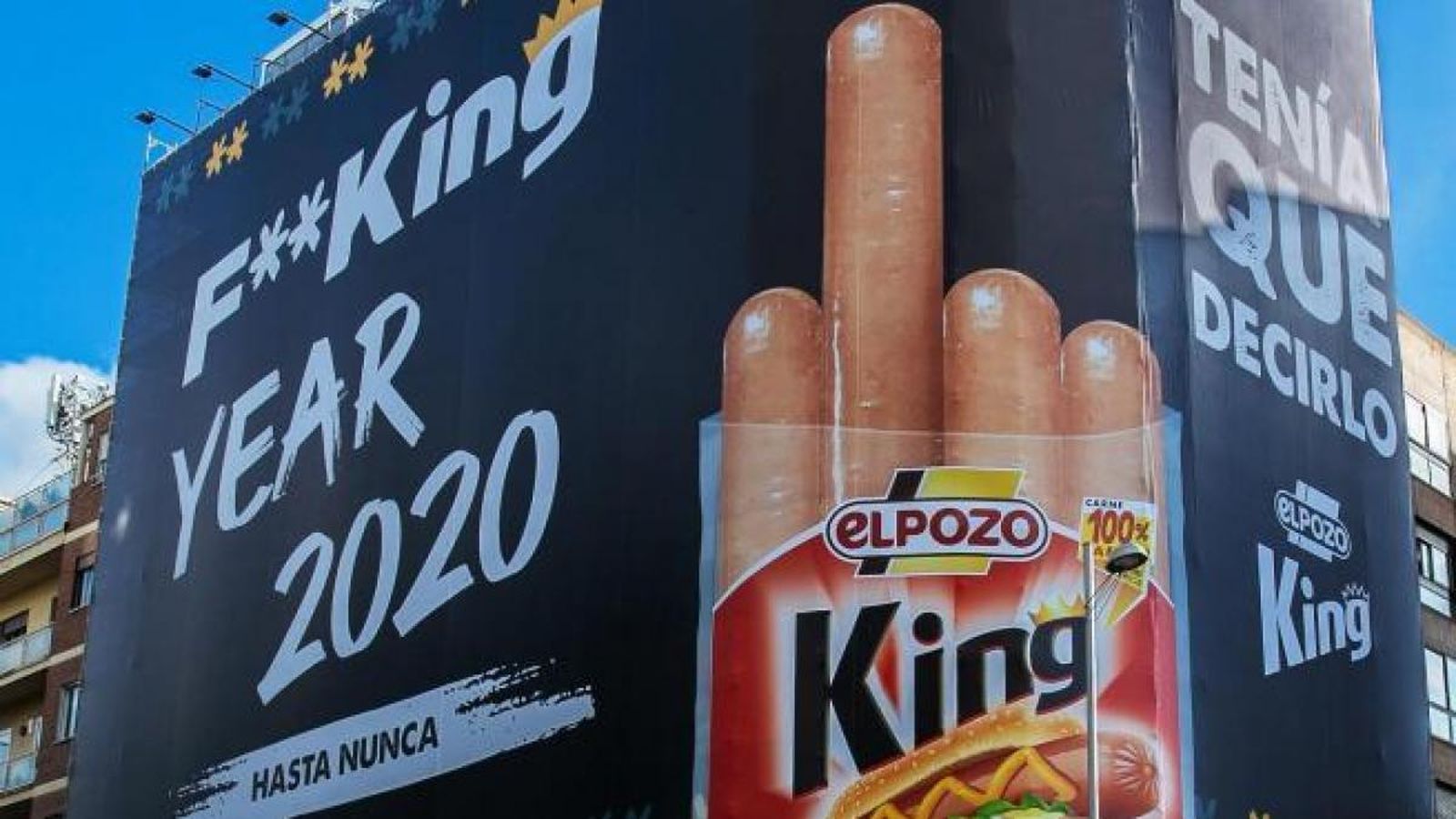 La publicidad de las salchichas de ElPozo sobre un edificio de Madrid