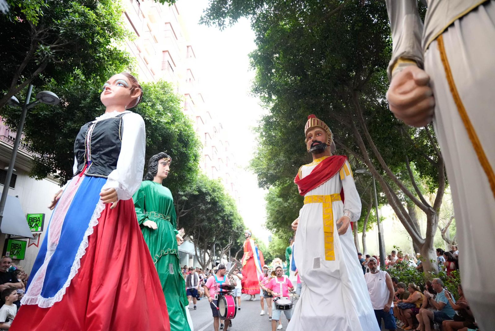Así se ha vivido la Batalla de Flores en la Feria de Almería