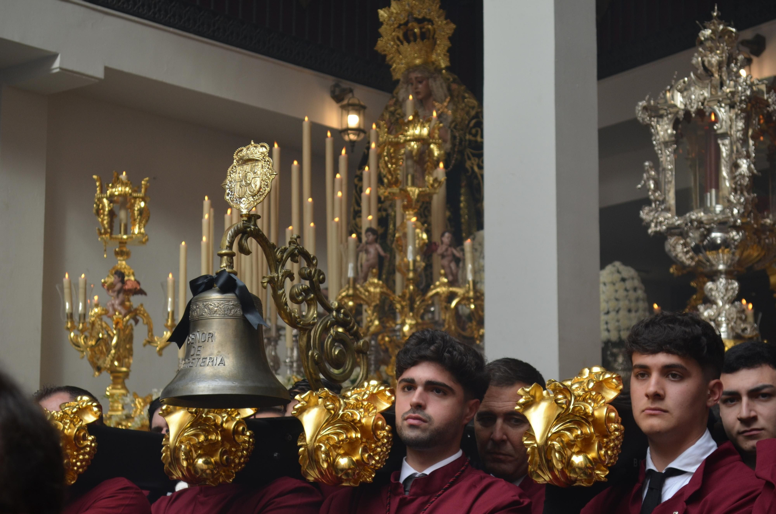 Viñeros en su procesión del Jueves Santo de Málaga, en fotos