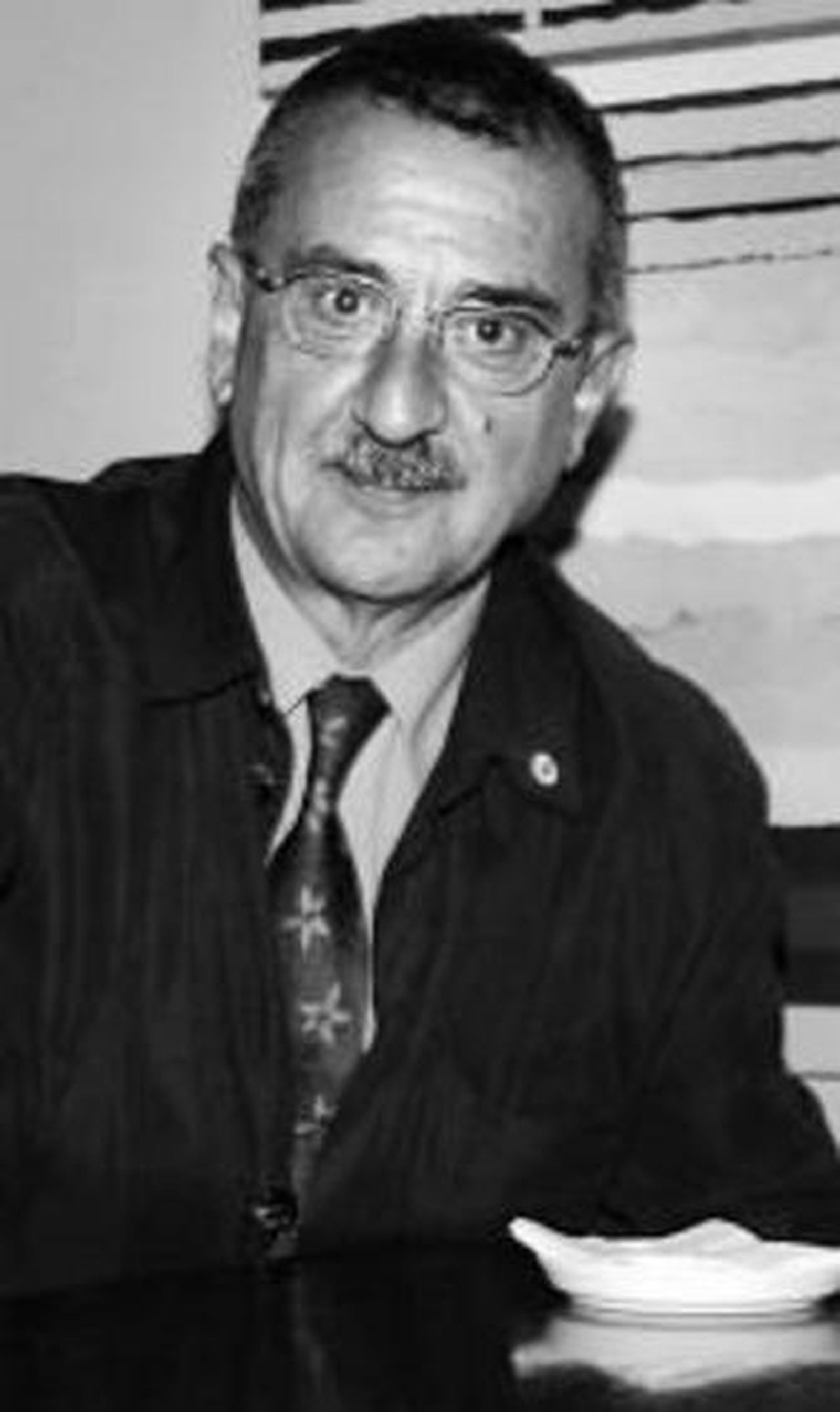 Carlos Hernández Pezzi.