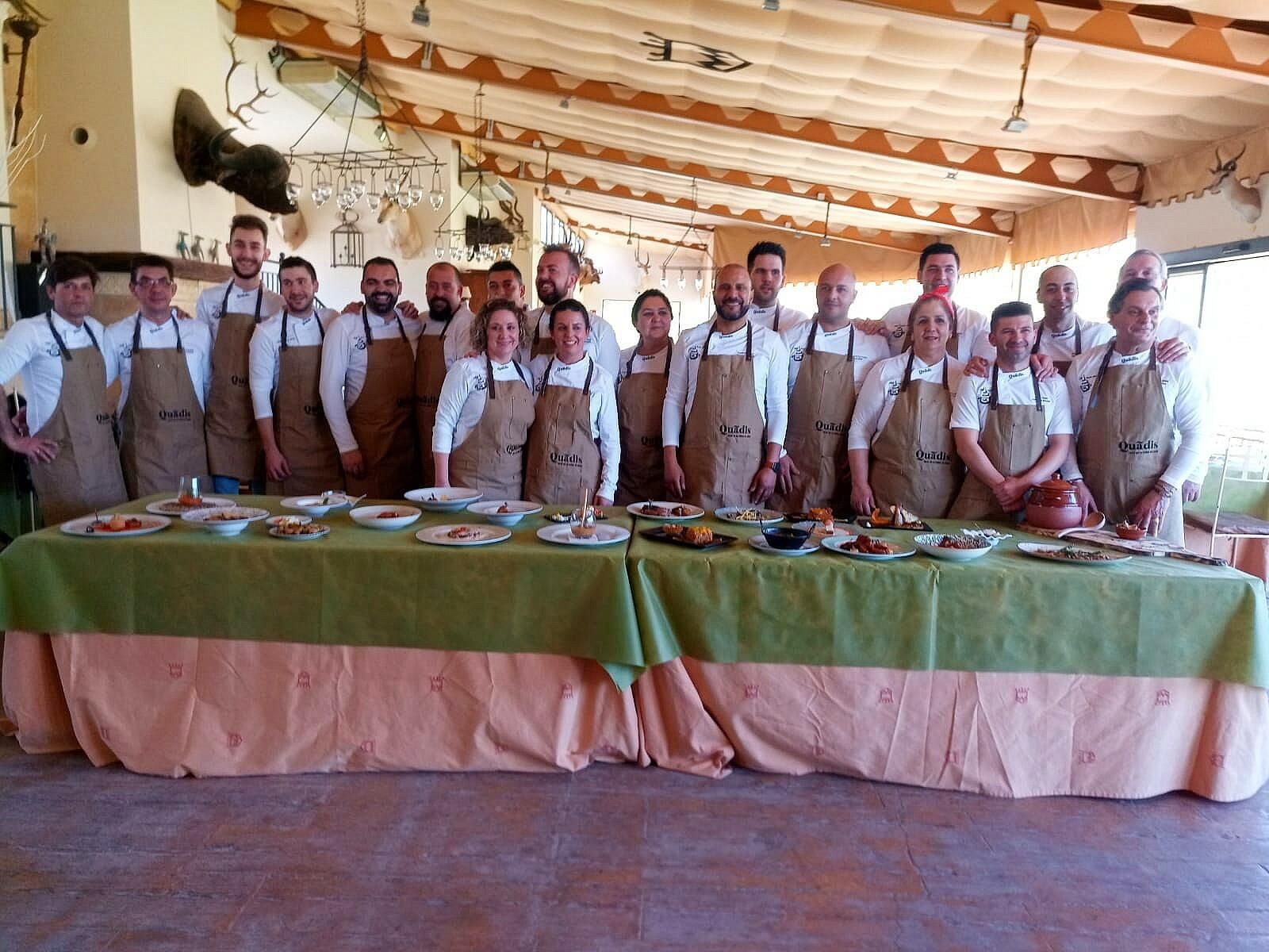 Los cocineros que participan en el 'Chef Sierra de Cádiz'. Los cocineros que participan en el 'Chef Sierra de Cádiz'.