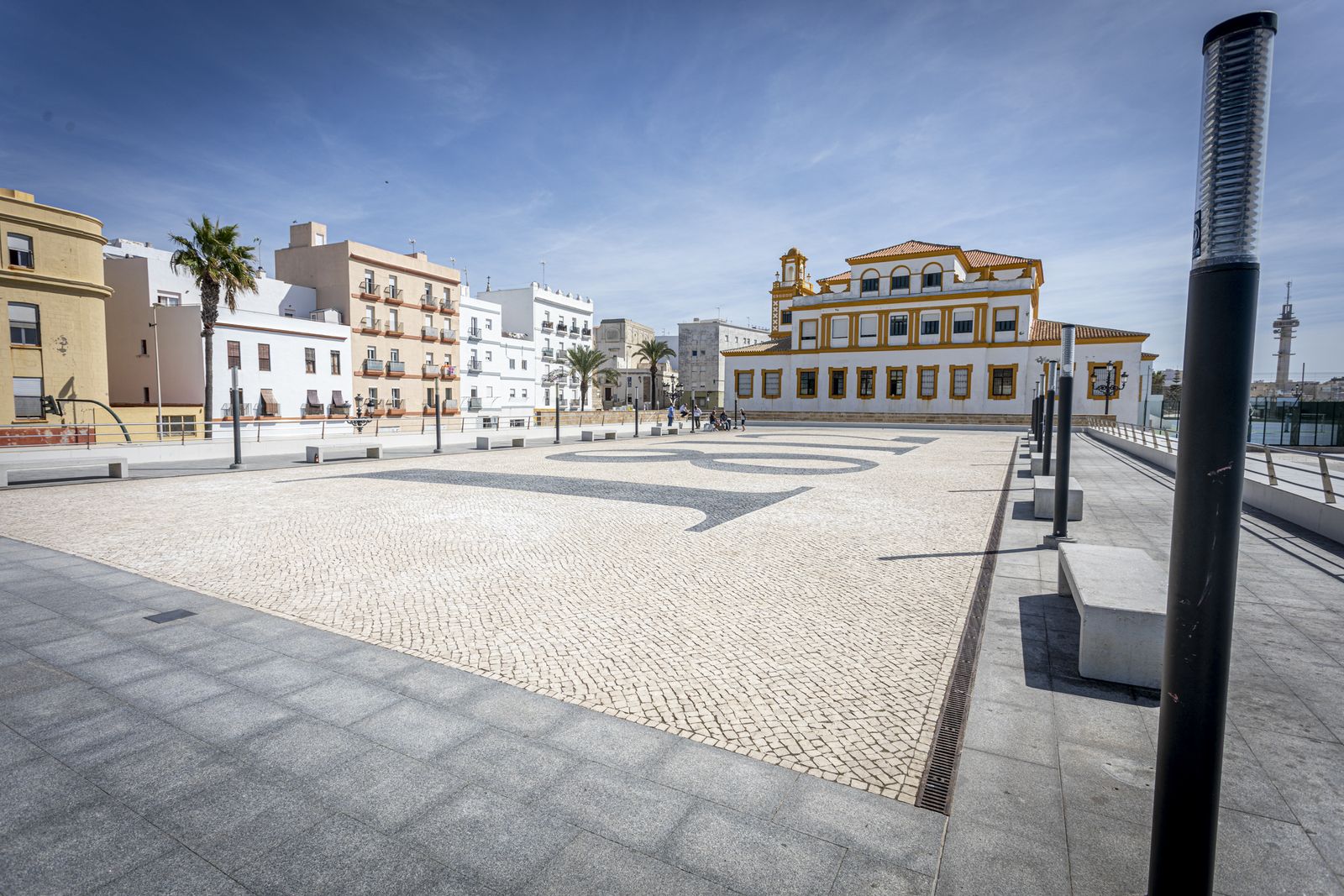 Imágenes del mirador del Campo del sur en mal estado