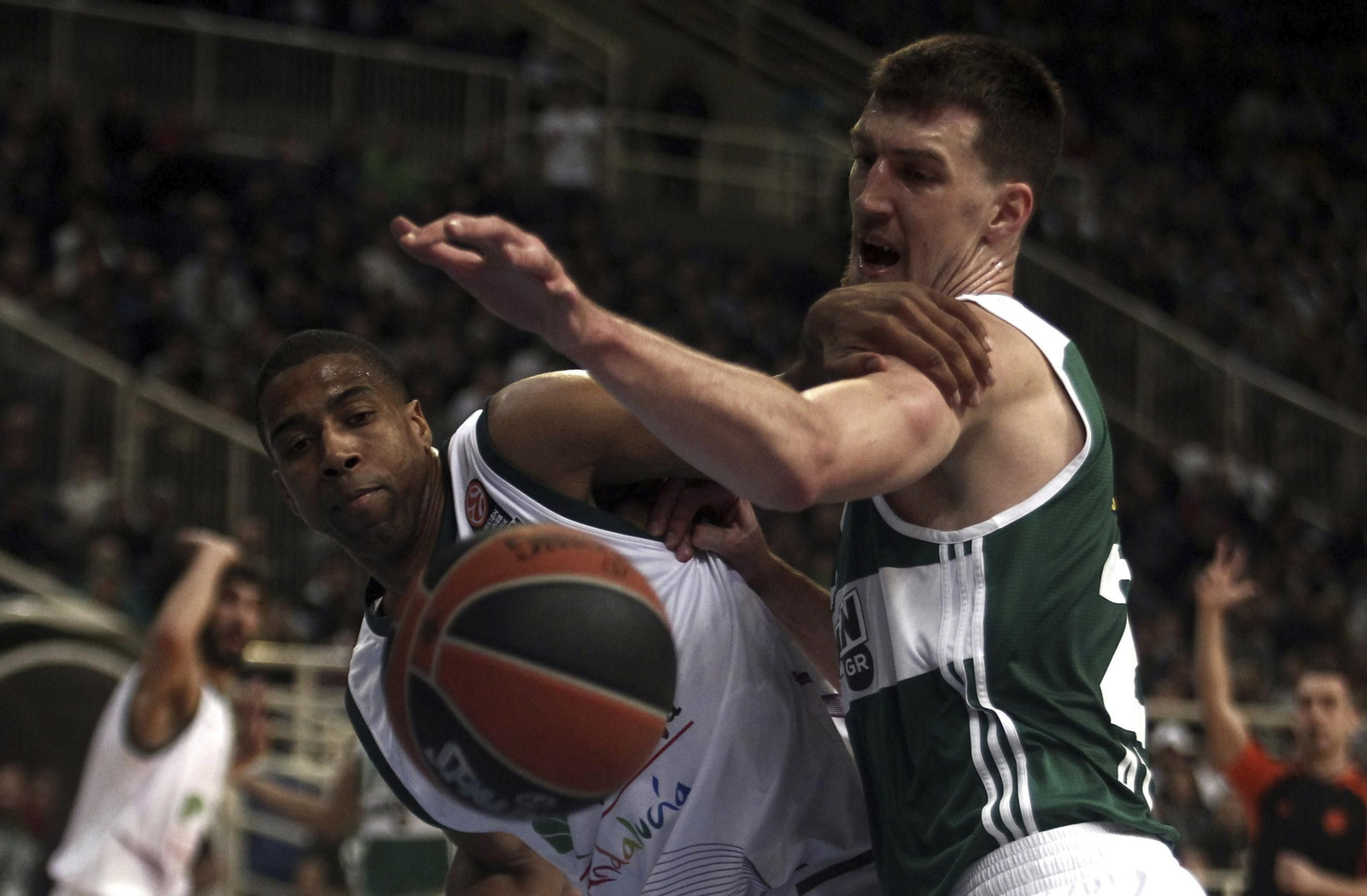 La carrera de Ognjen Kuzmic, en fotos
