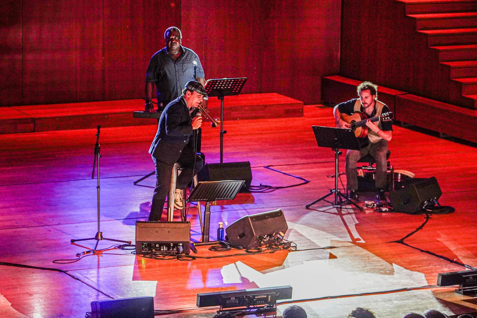 Los mejores momentos del concierto de Zenet