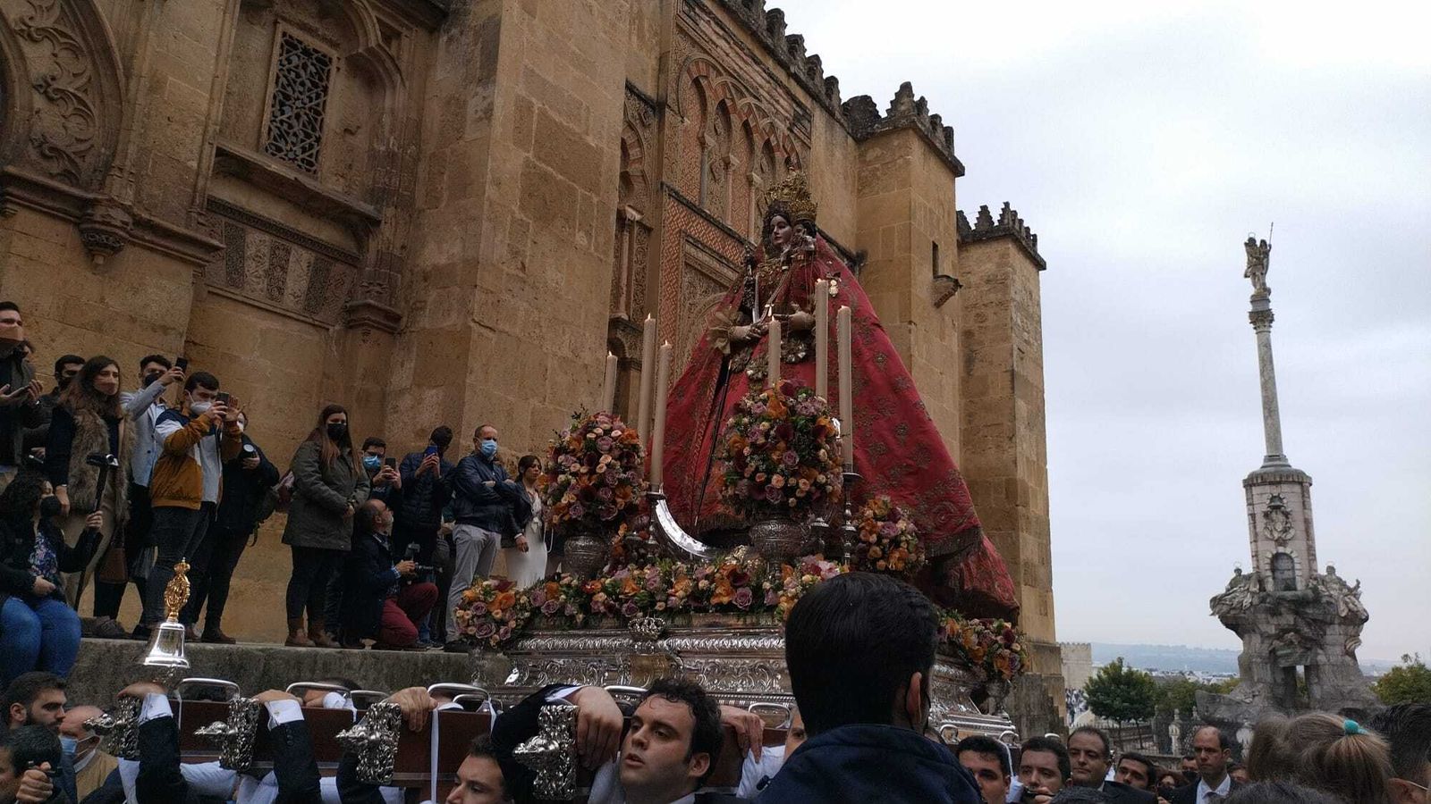 La procesión de la Virgen de Araceli en Córdoba, en imágenes