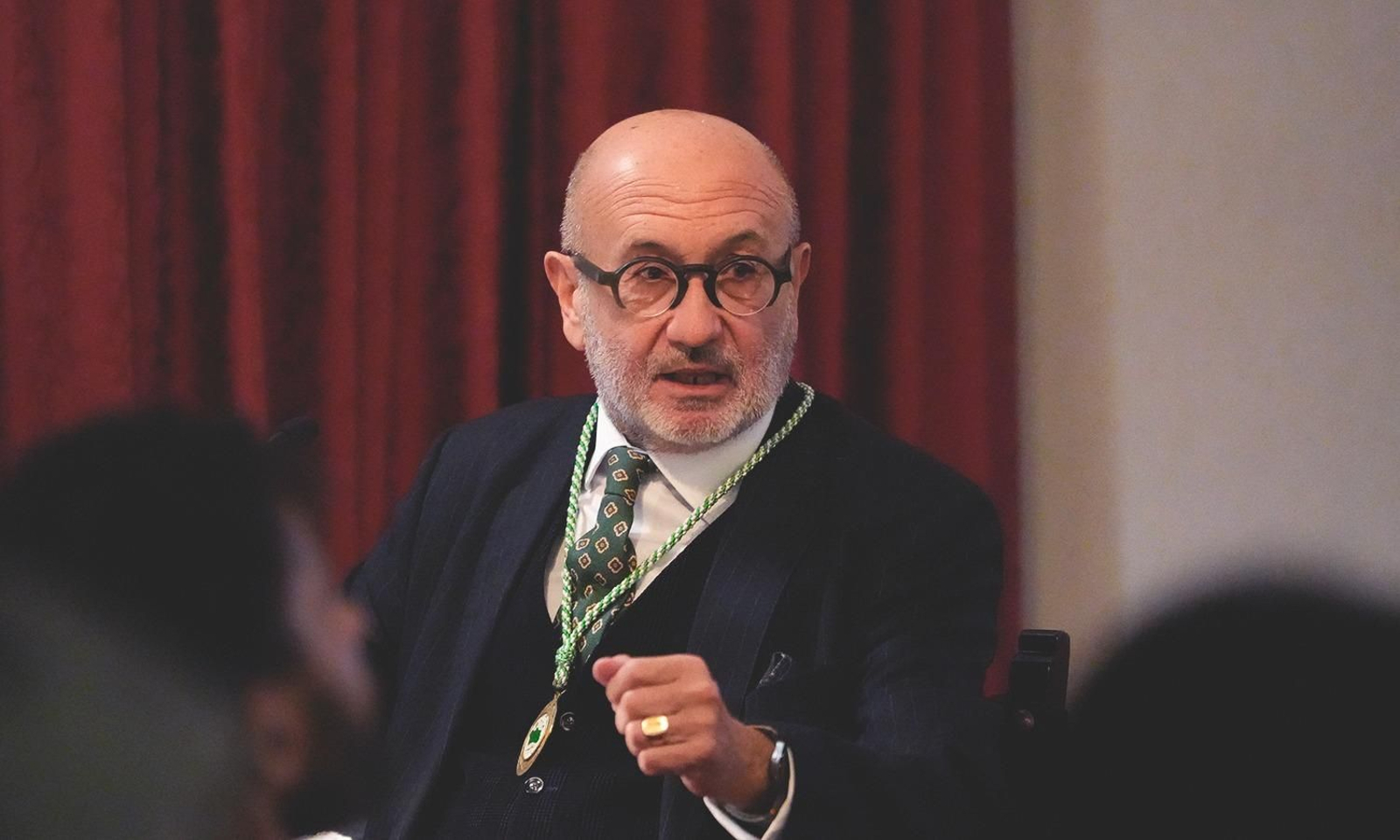 El catedrático de Geografía y vicepresidente de la Academia Andaluza de Ciencias Económicas y del Territorio, Manuel Jesús Marchena Gómez, durante su intervención en la Real Academia De San Dionisio