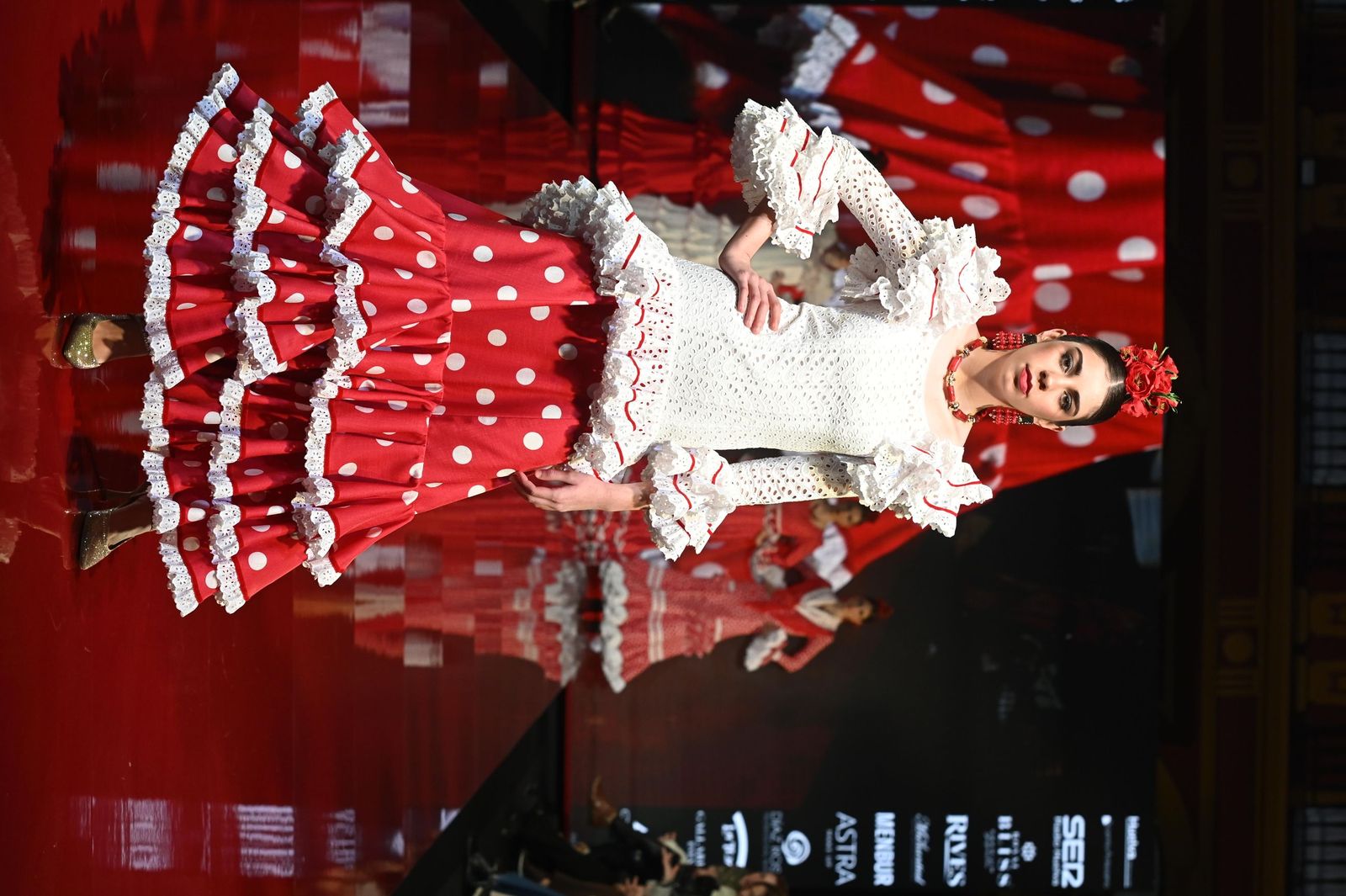 Huelva Flamenca 2026: Desfile de Raquel Muñoz