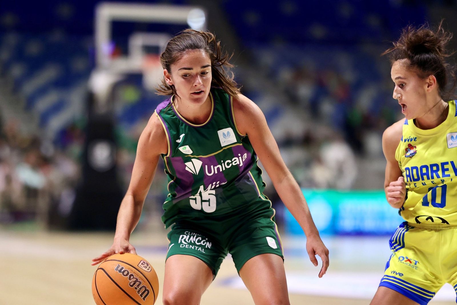 El Unicaja Mijas se da un festín en su visita al Carpena (78-46)