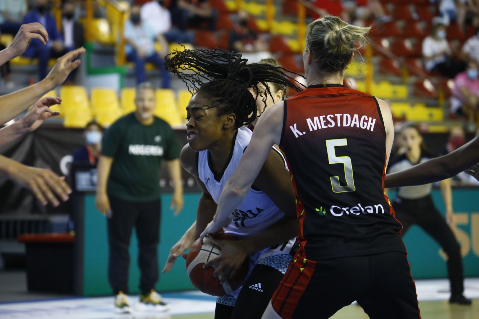 Las imágenes del triunfo de Bélgica sobre Nigeria en Córdoba