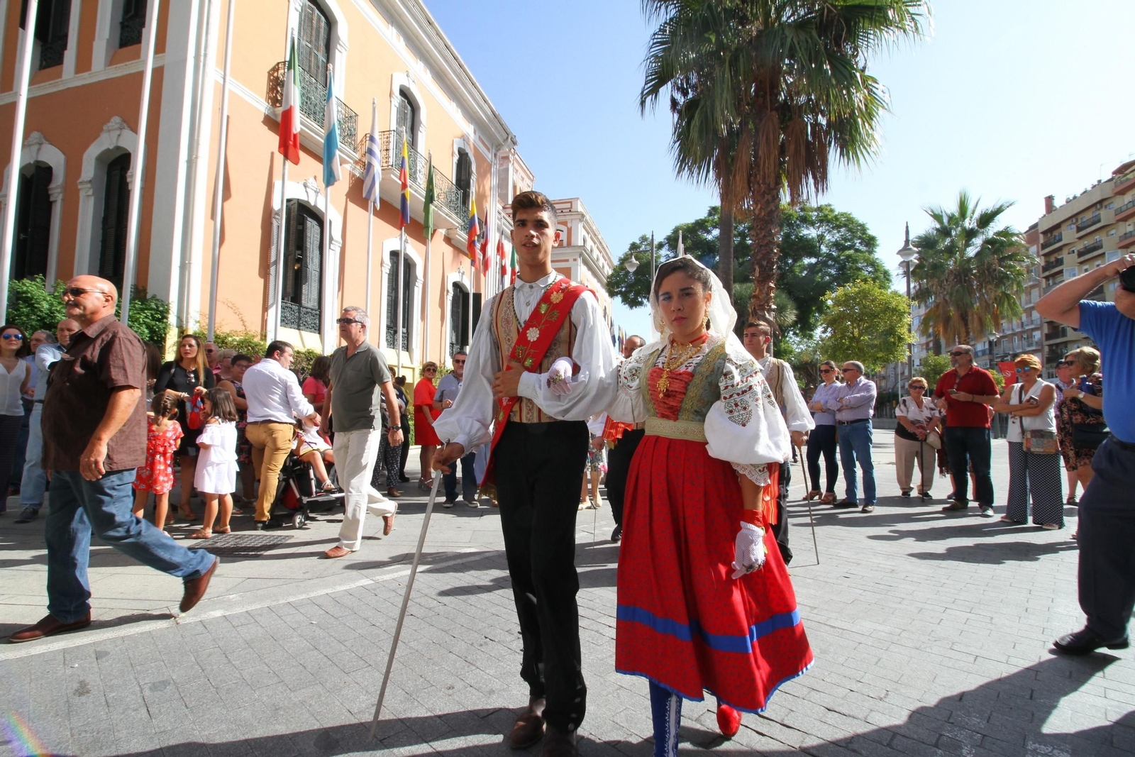 Imágenes del desfile Iberoamericano de bailes.