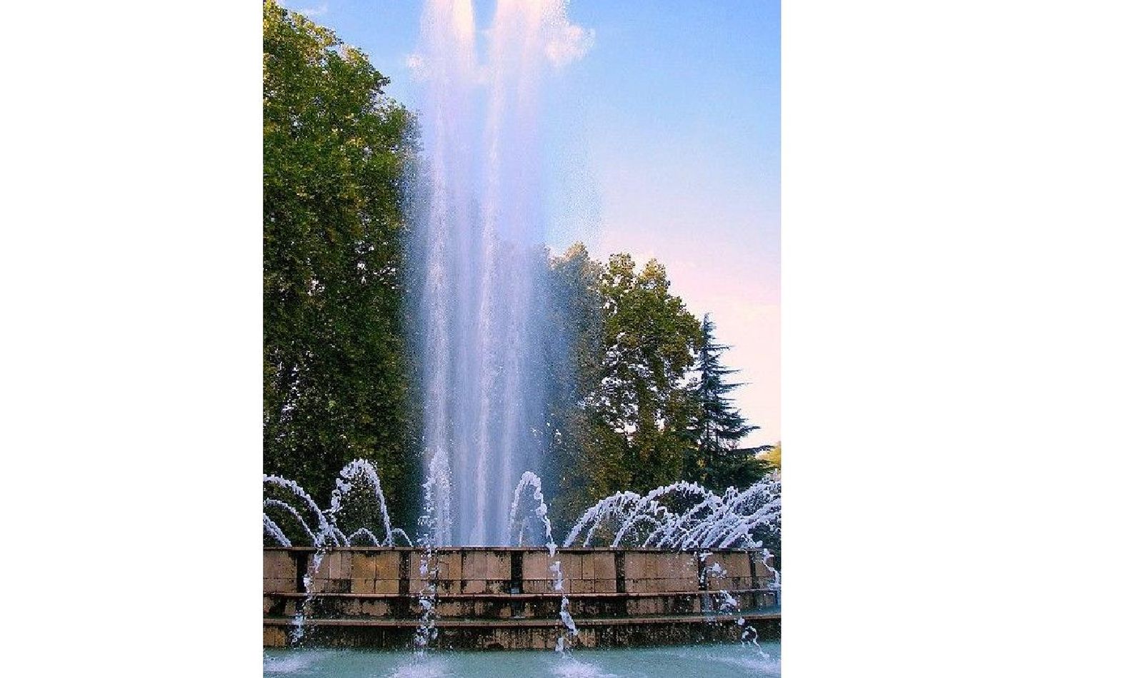 Fuente en la Isla Margarita de Budapest.