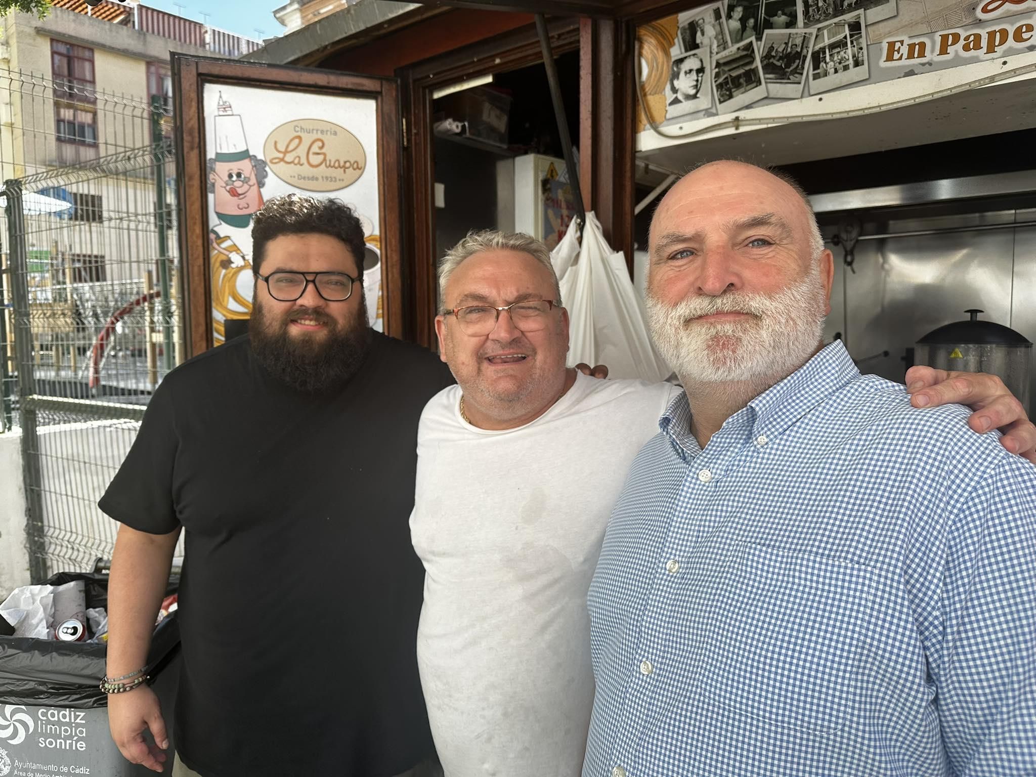 Este ha sido el tour gastronómico del chef José Andrés por Cádiz: churros, quesos y la cocina gaditana del restaurante Mare