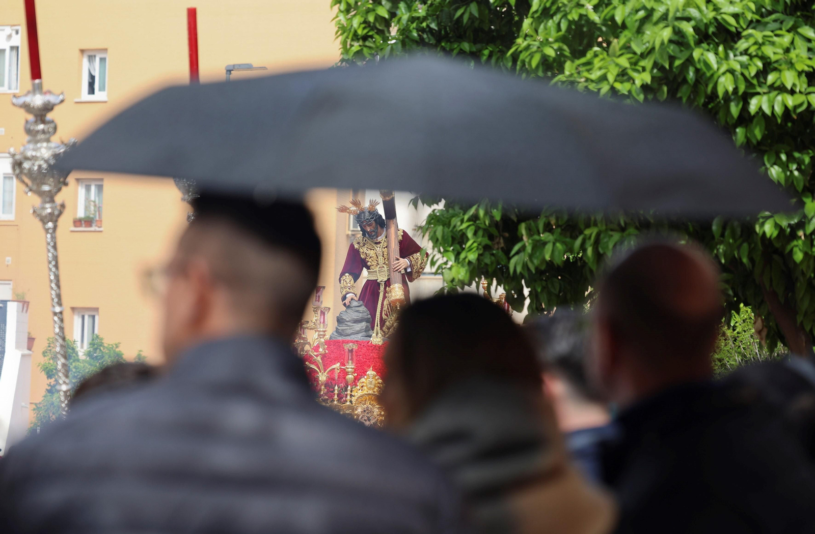 El Rocío en el Martes Santo de Málaga, en fotos