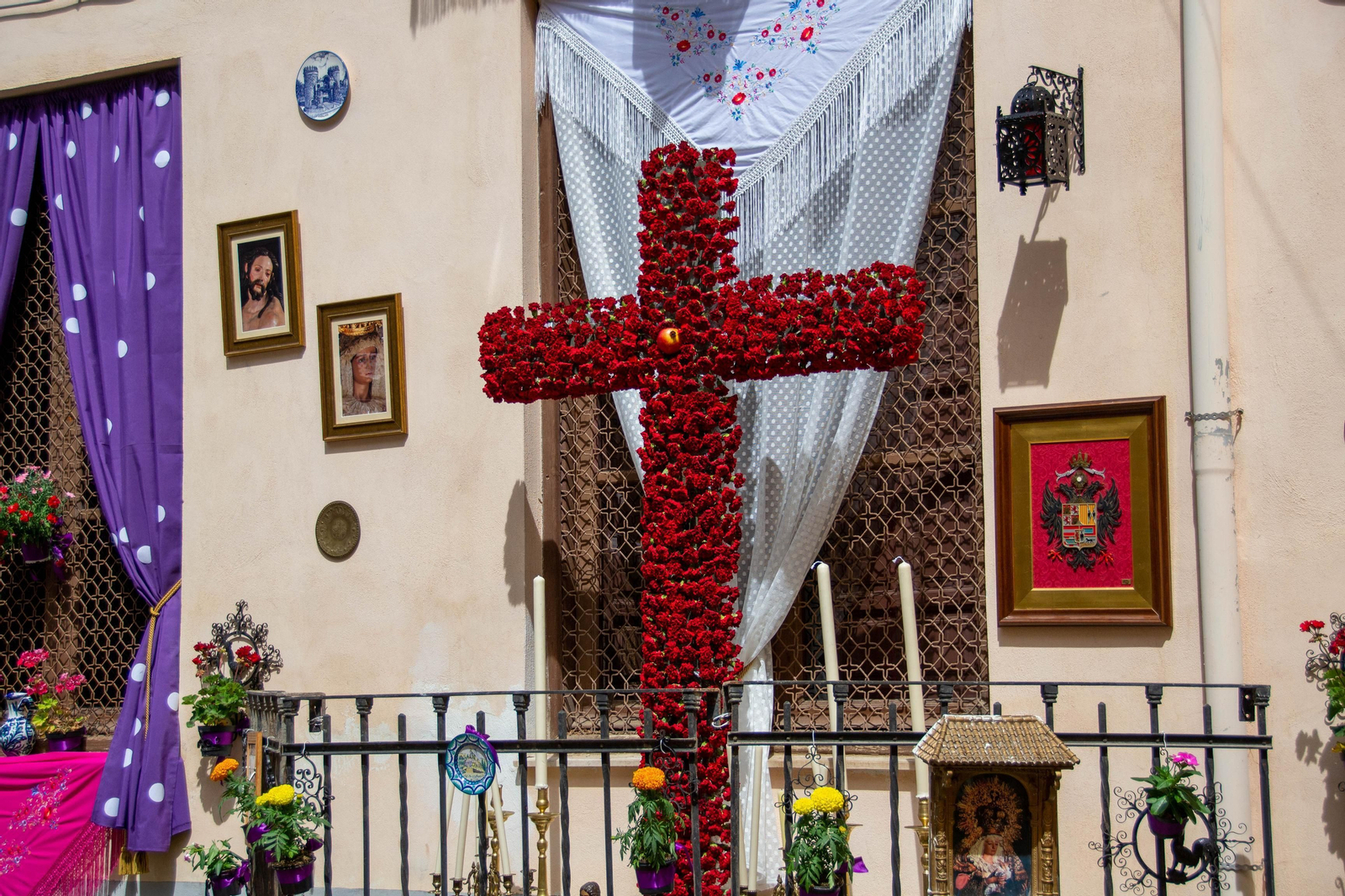 Así celebra Granada sus Cruces, en imágenes
