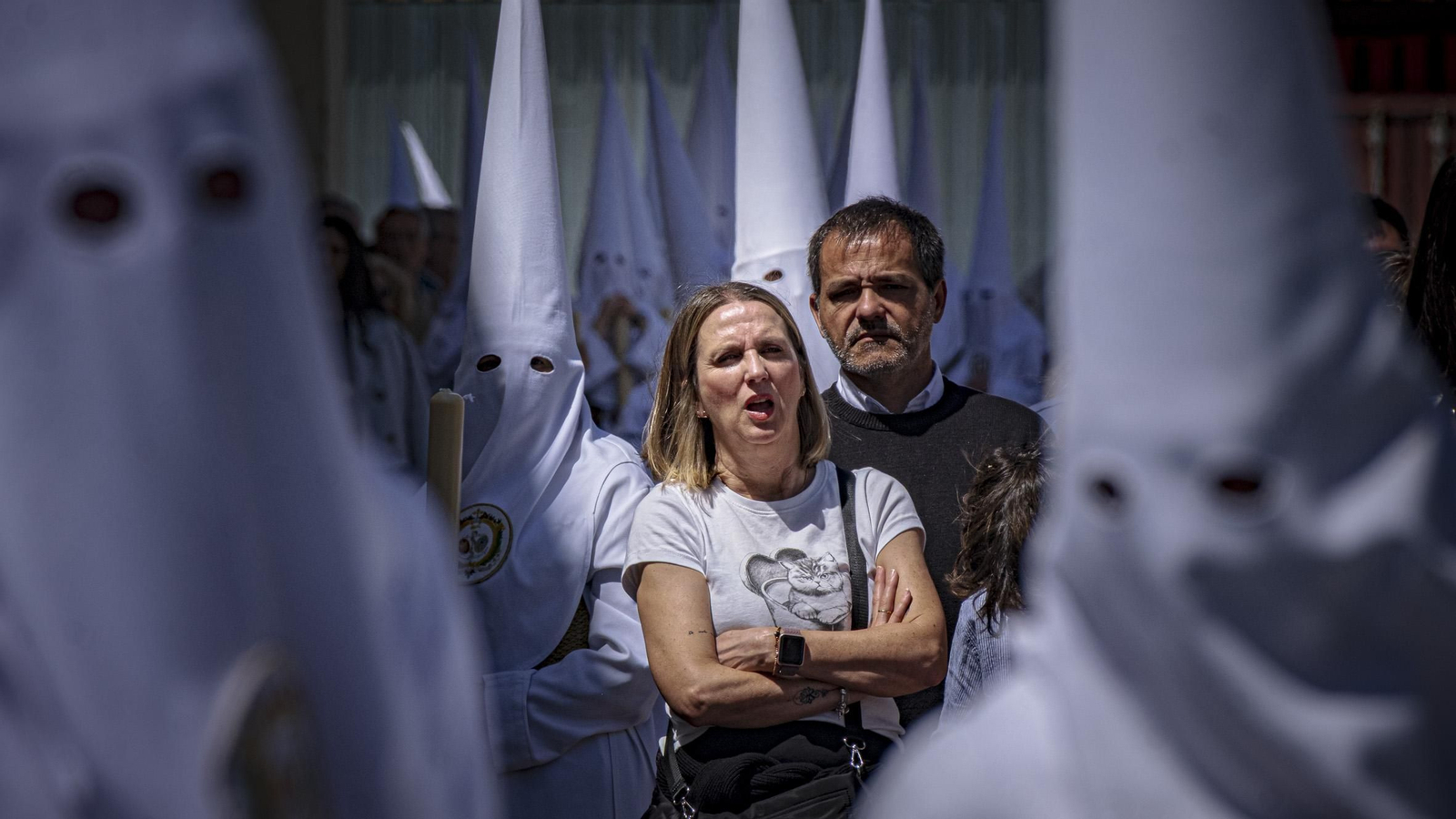 Imágenes de la salida del Despojado en la Semana Santa de Cádiz 2025