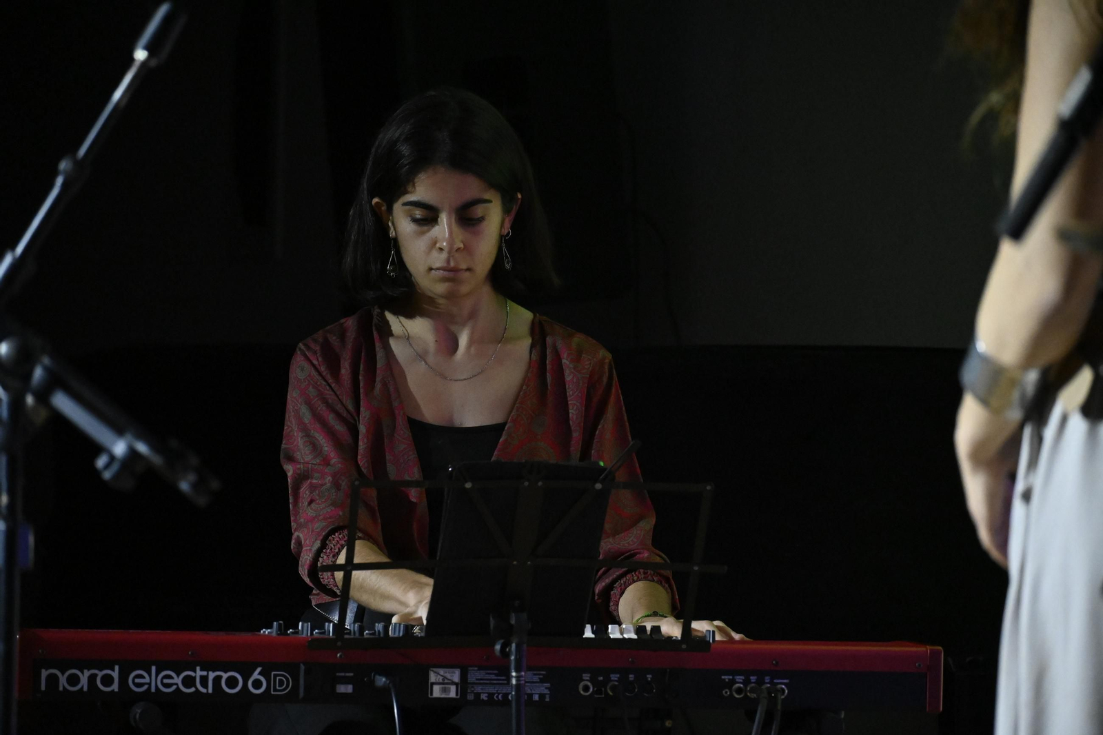 Actuación de Antonia Ferrá dentro del ciclo 'Música y otros ritmos' en imágenes