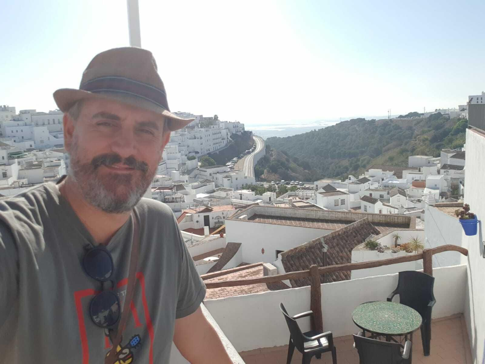 David Fernández elige esta foto tomada en Vejer de la Frontera, en una escapada para celebrar su aniversario de boda. Es un enamorado de la provincia, especialmente de la sierra gaditana, y usuario de los hoteles de Tugasa que gestiona la Diputación.