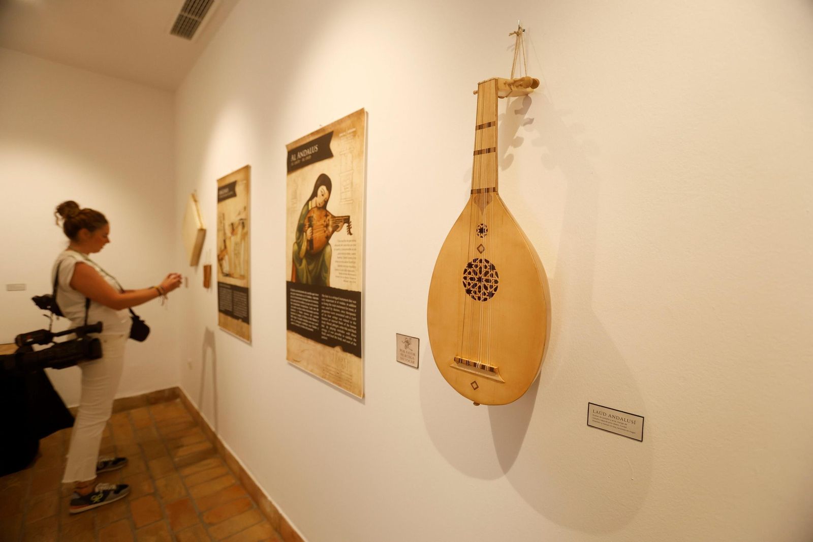 El Laúd uno de los instrumentos más famosos de la antiguedad