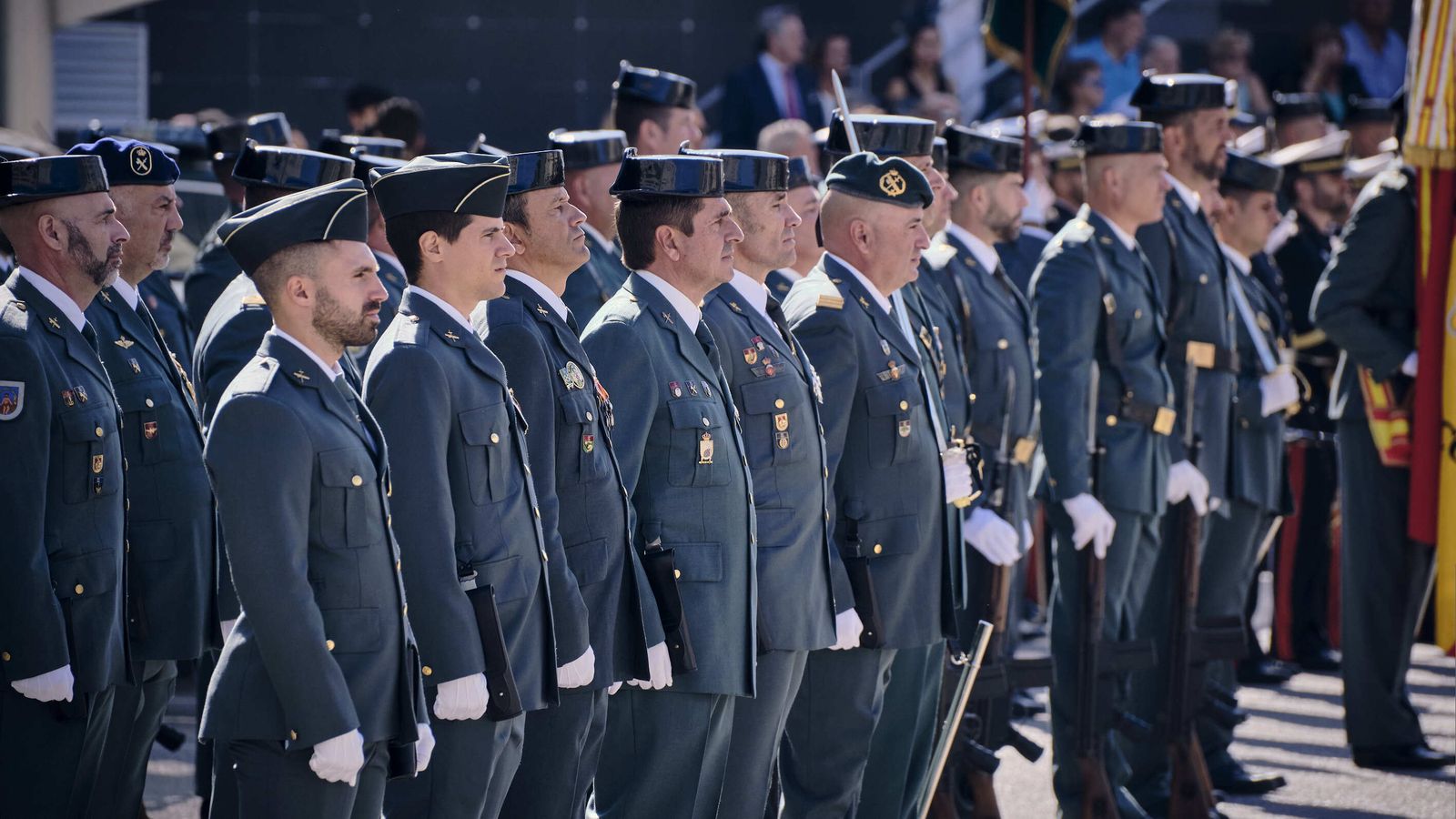 Día del Pilar en la Comandancia de la Guardia Civil de Cádiz.