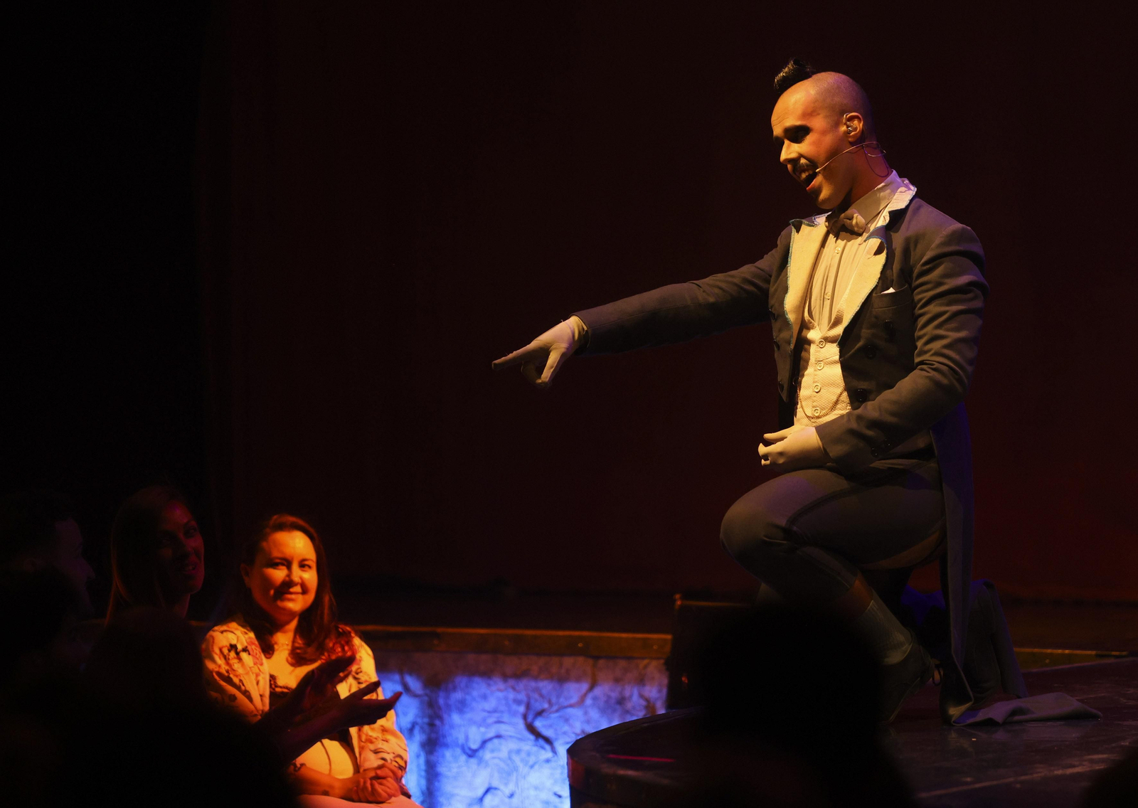 El estreno del espectáculo 'The Hole X' en Málaga, en fotos