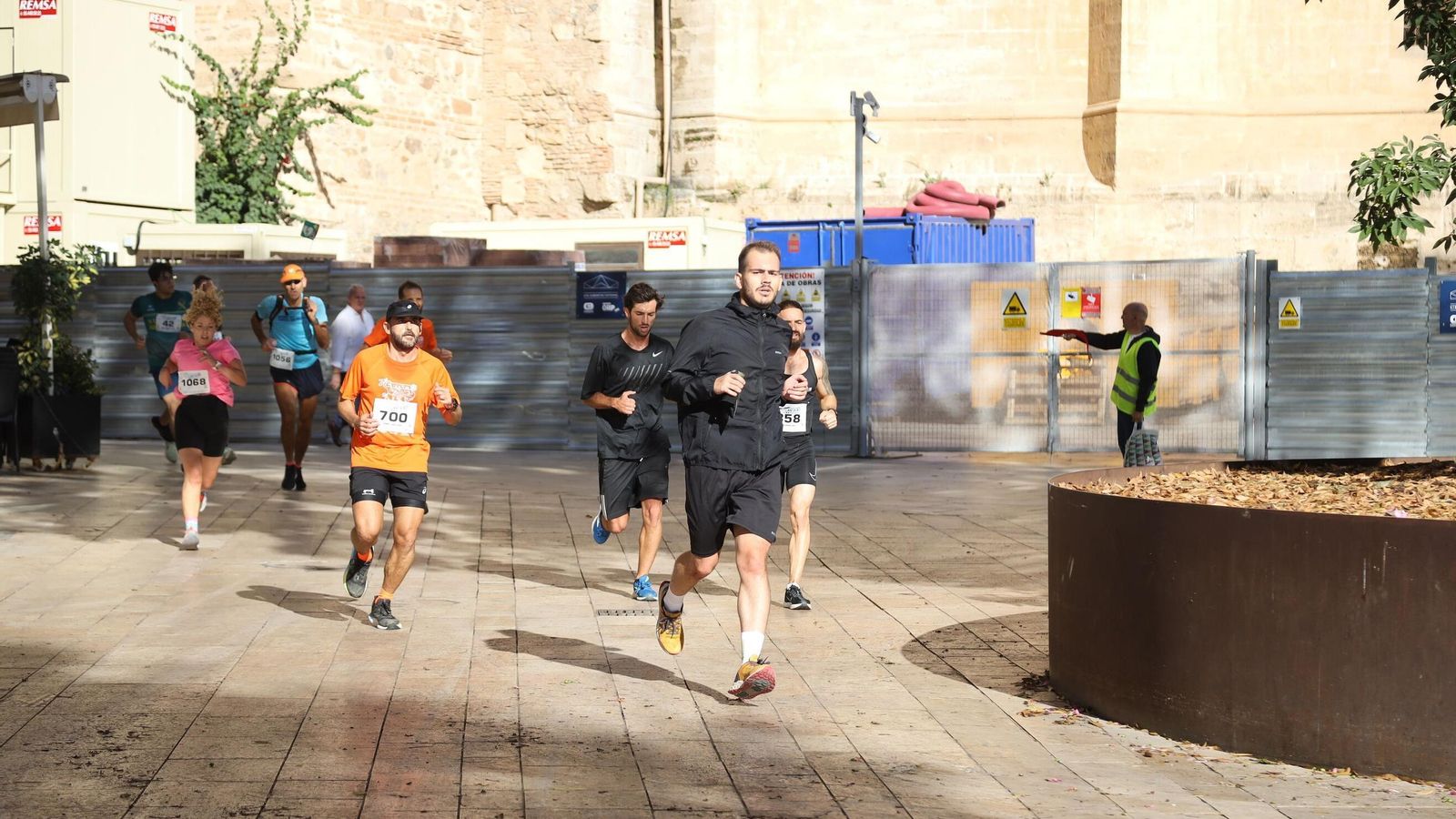 Búscate en las fotos de la Carrera de la Prensa en Málaga