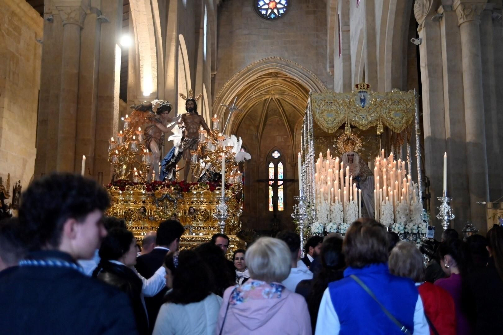 Las mejores imágenes de la hermandad del Resucitado de Córdoba