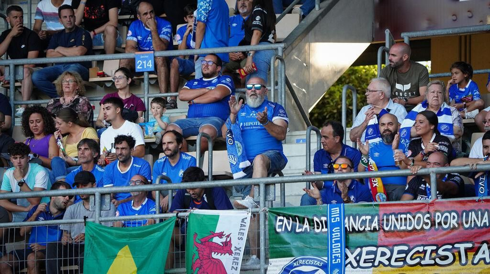 Los aficionados azulinos respaldarán a su equipo, pero lo tienen complicado por la hora del choque.