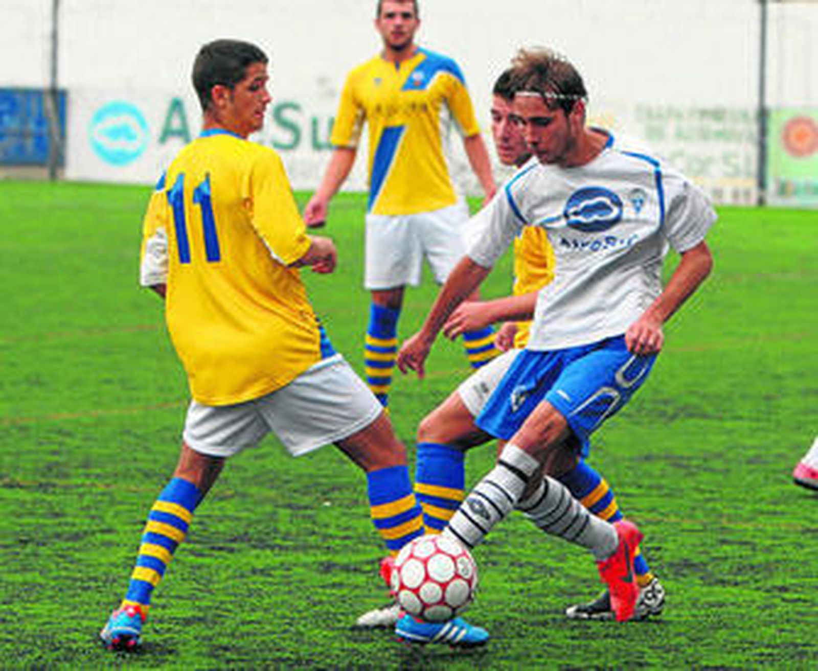 El Castilleja sonríe a costa de un Nervión sin pegada