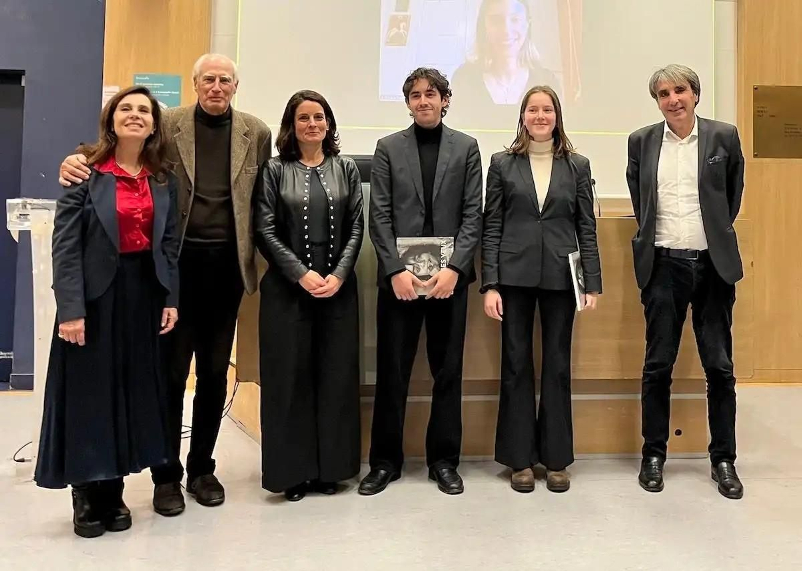 El Premio fue creado en 2021 y cuenta con el apoyo del Ayuntamiento de Toulouse y en colaboración con el Defensor de los Derechos