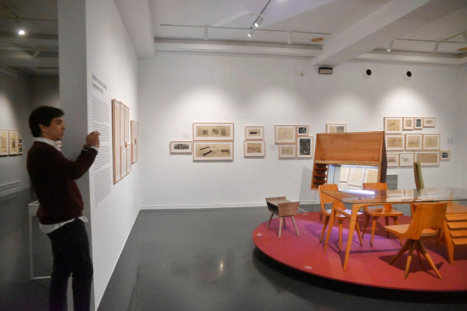 La exposición 'Arquitecto para la sociedad. Obra privada de Rafael de La-Hoz Arderius', en imágenes