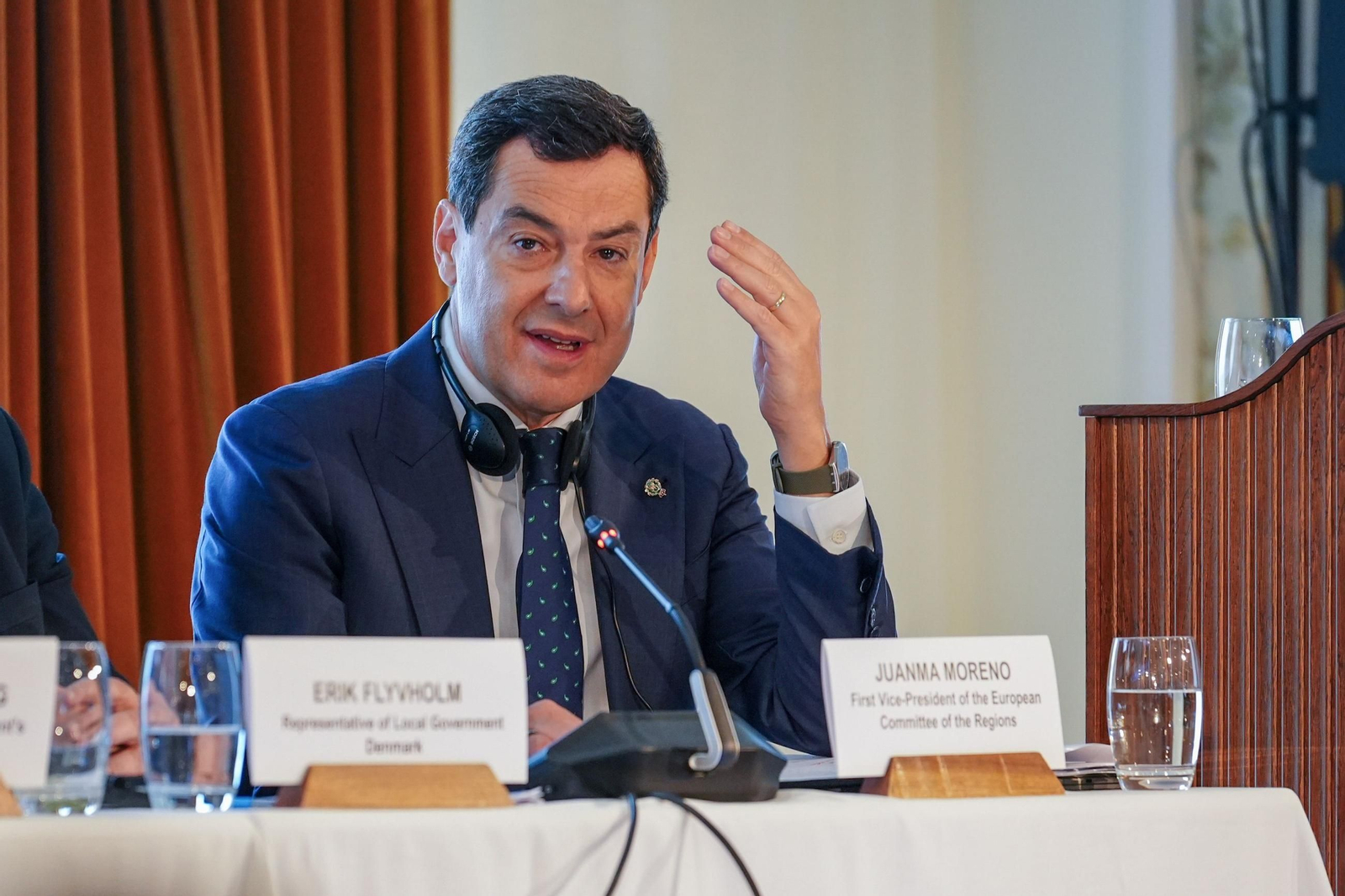 El presidente de la Junta de Andalucía, Juanma Moreno durante su intervención en la Conferencia de Presidentes del Comité de las Regiones en Helsingor (Dinamarca)..