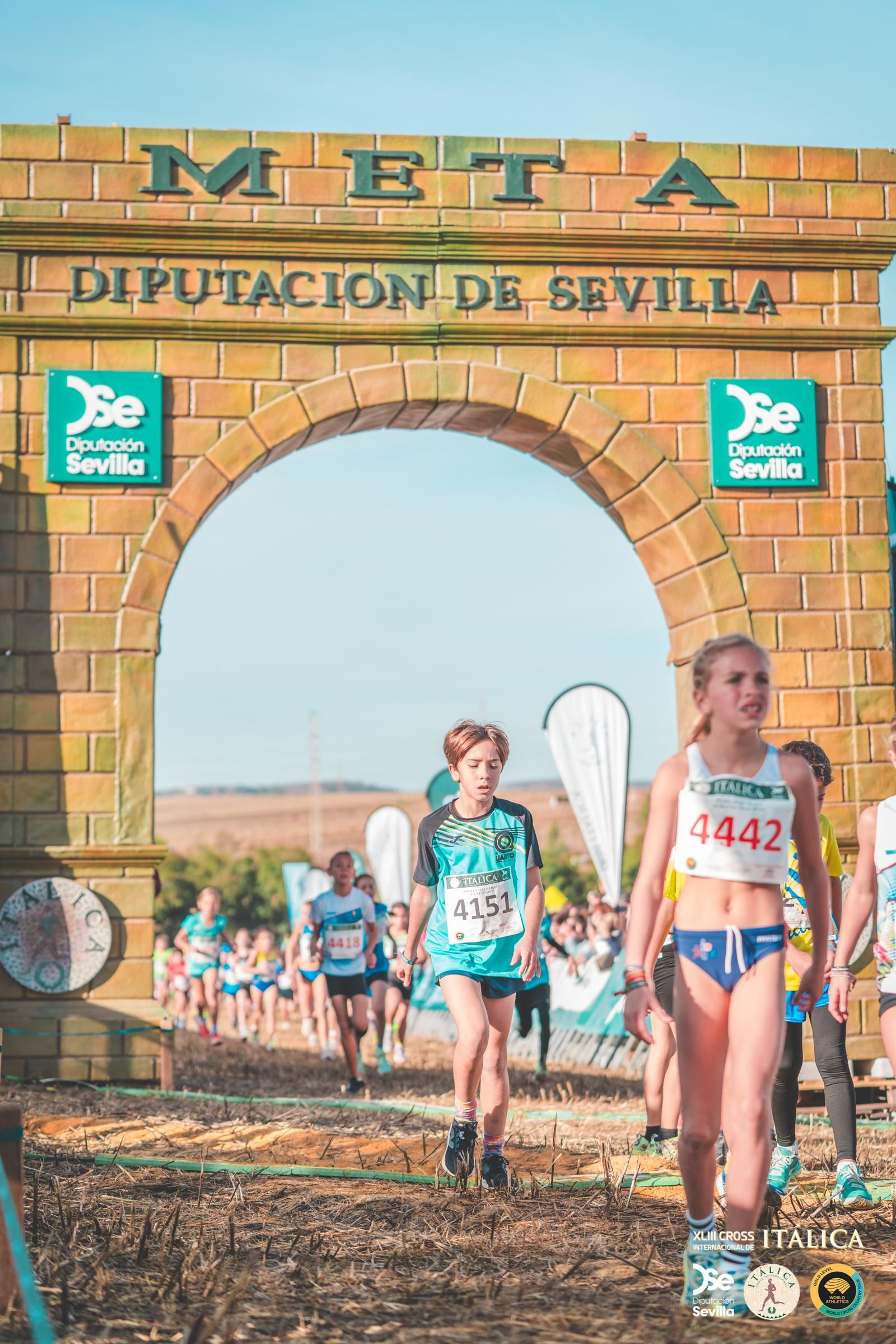 Búscate en las fotos del Cross de Itálica 2025 | 9