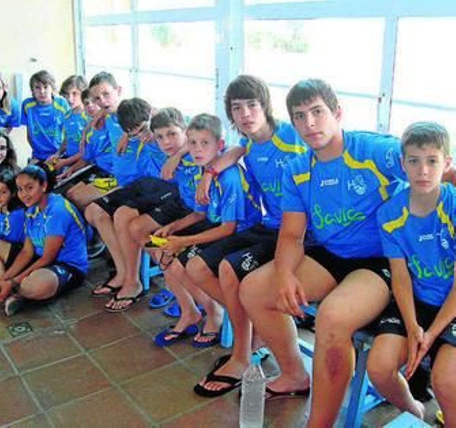 Imagel del equipo que participó en el torneo.