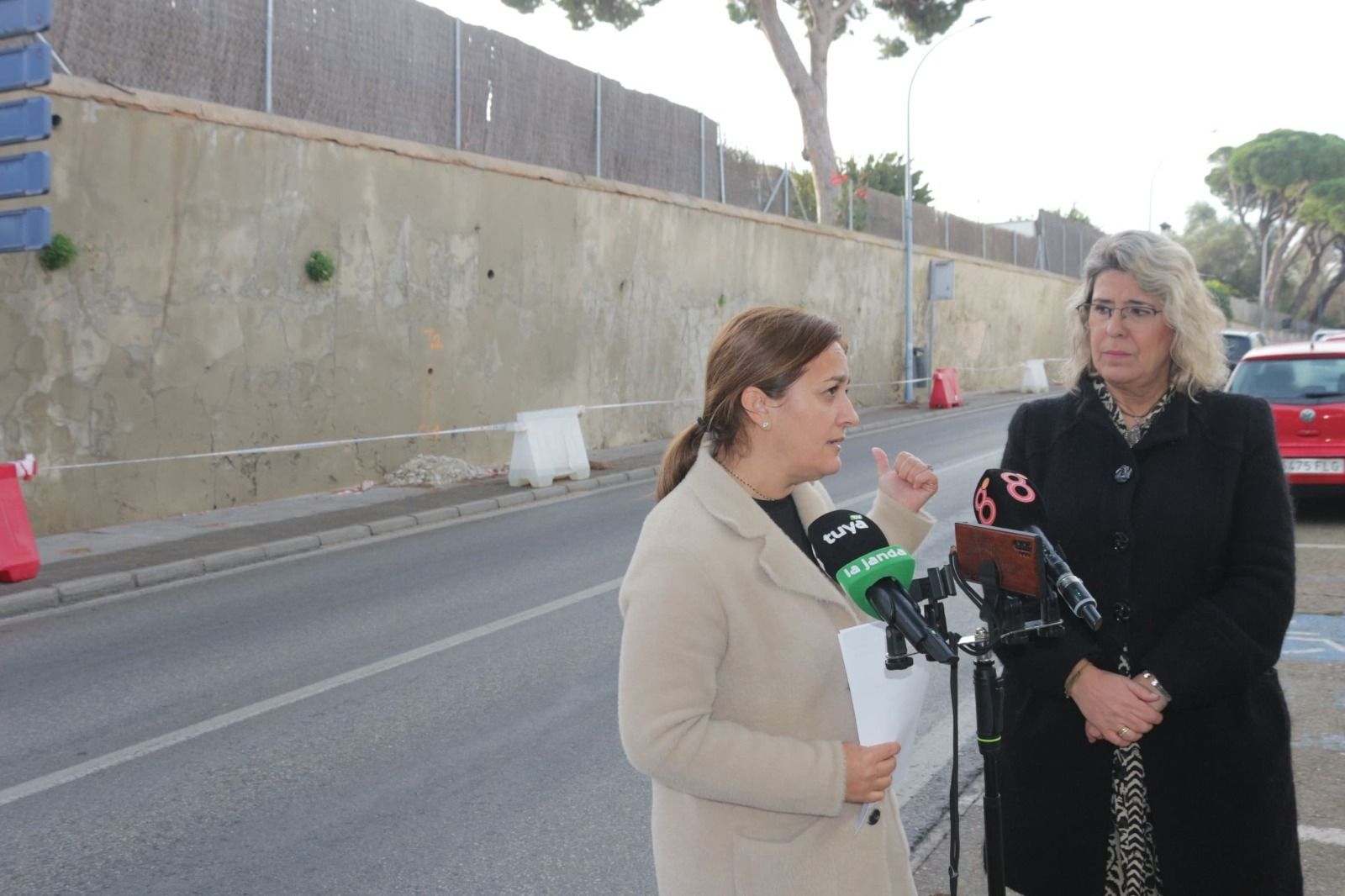 Las delegadas, durante la rueda de prensa.