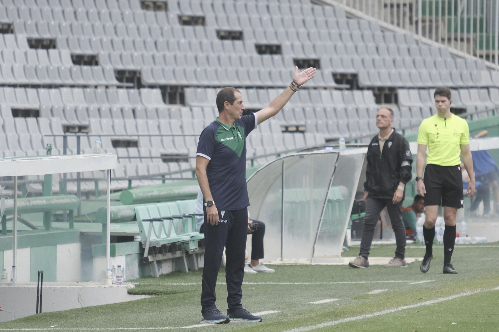 La victoria del Córdoba B ante el Salerm Puente Genil, en imágenes